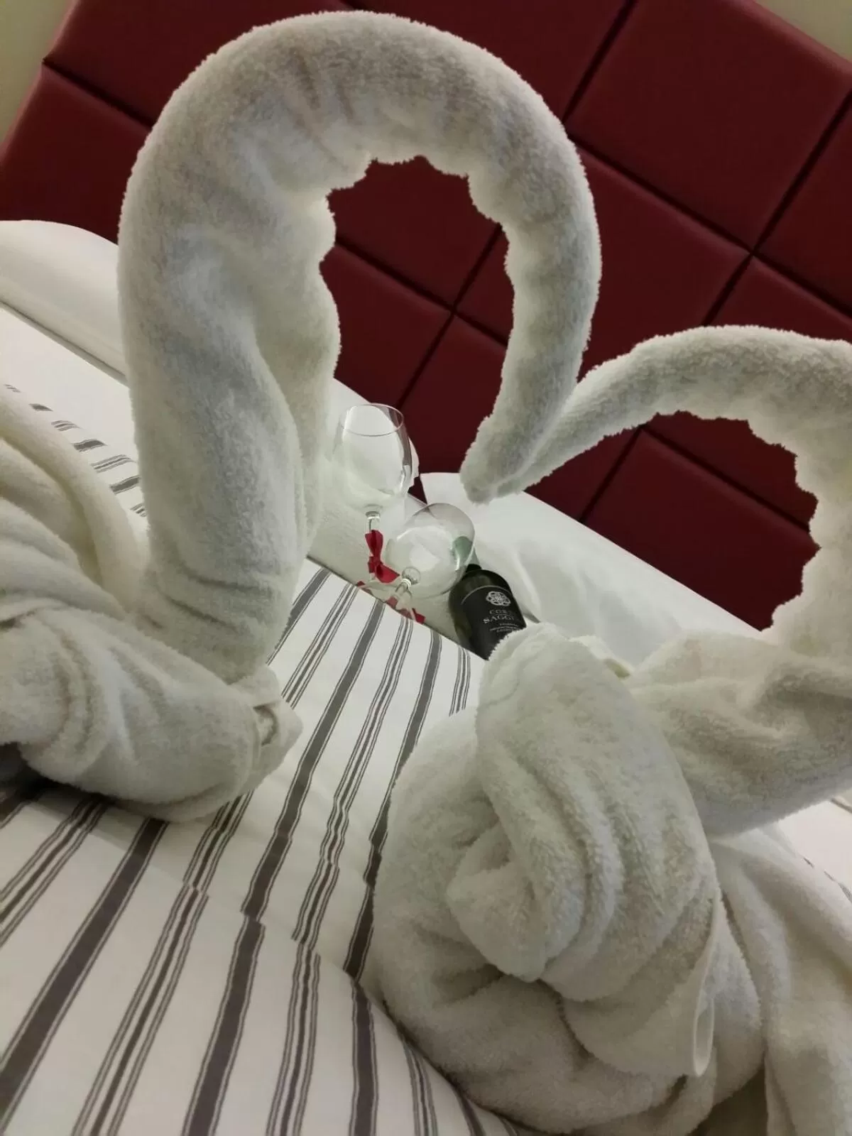 Decorative detail, Bed in Sant'Oronzo Rooms