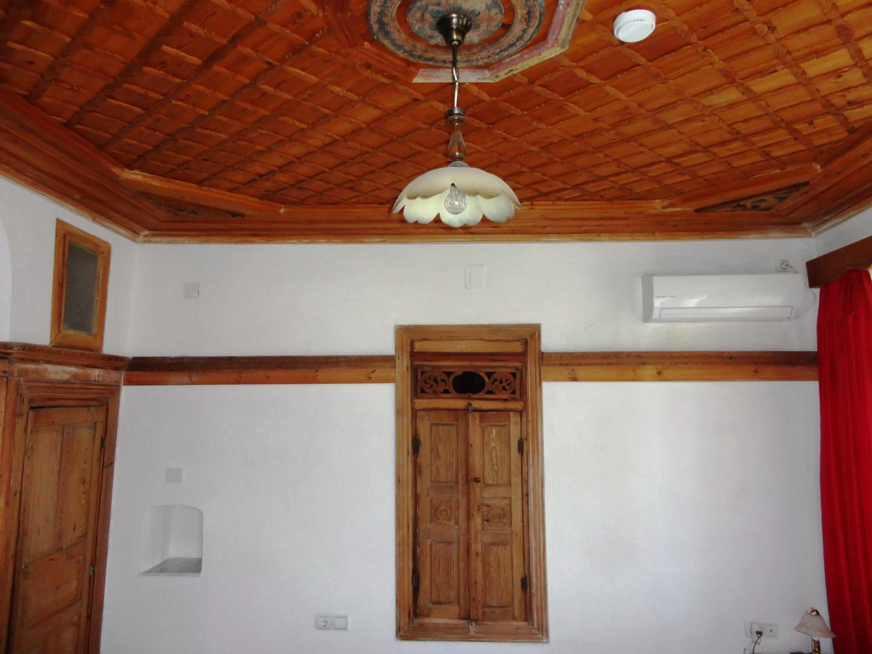 Decorative detail in Hotel Kalemi