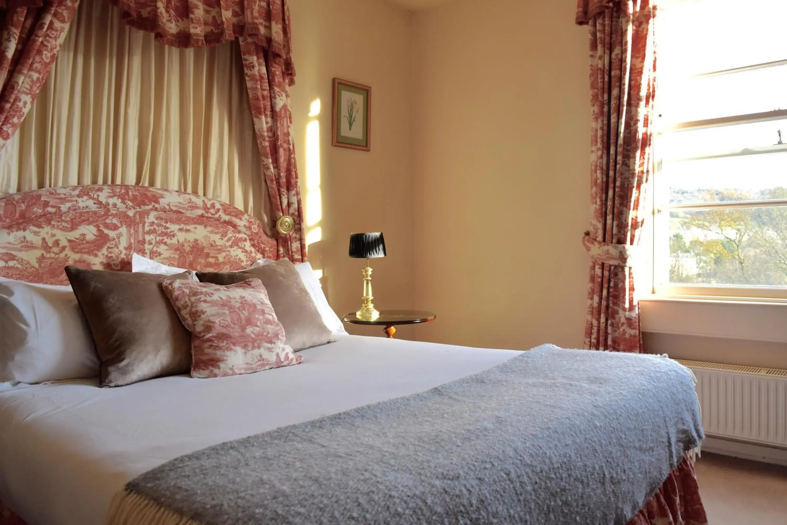 Superior Double Room in The Windsor Town House Superior Double Room in The Windsor Town House