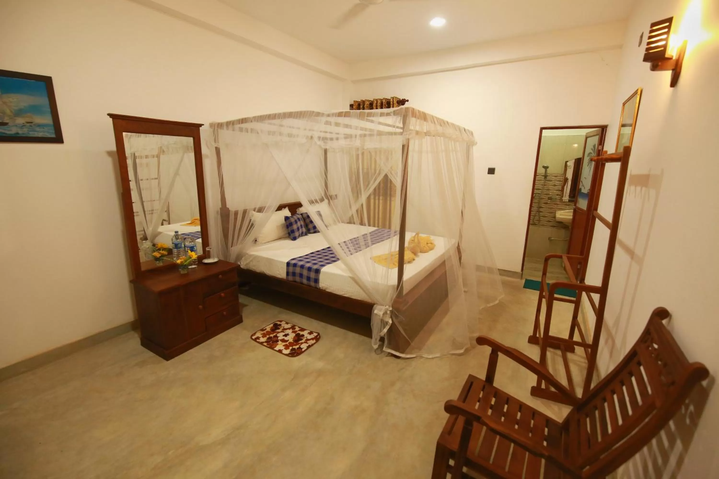 Photo of the whole room, Bed in Surf Orchid Villa