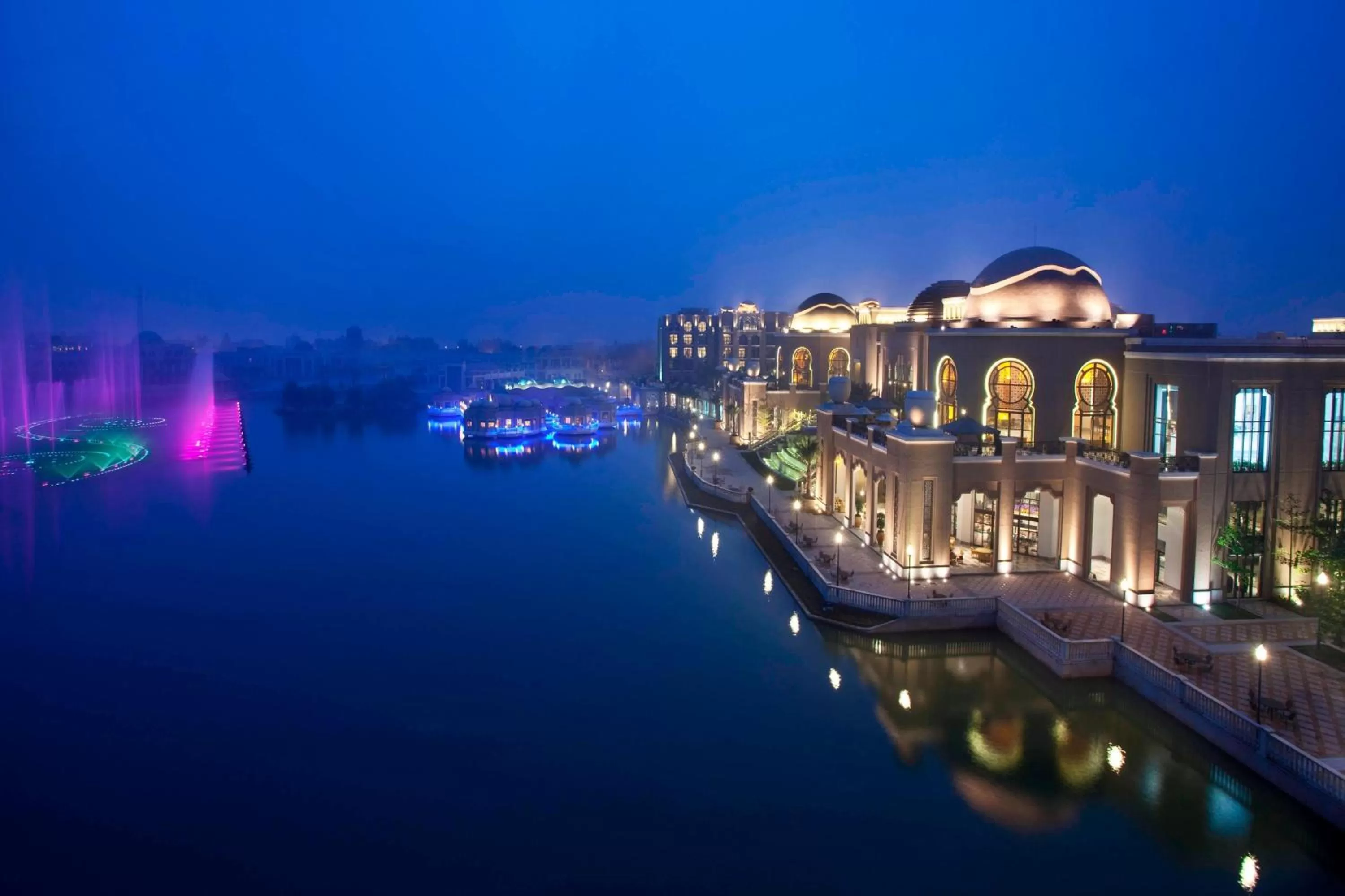 Property building in Sheraton Qingyuan Lion Lake Resort