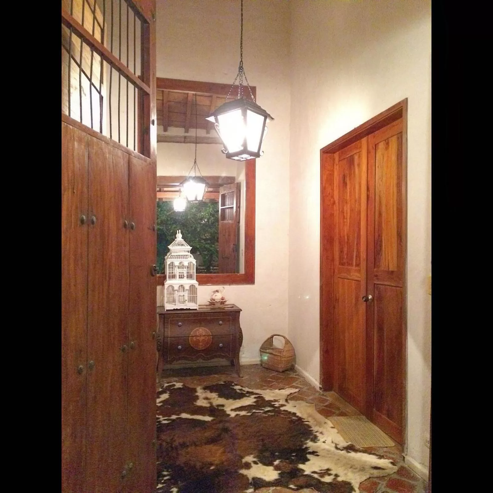 Decorative detail in Portal de la Marquesa