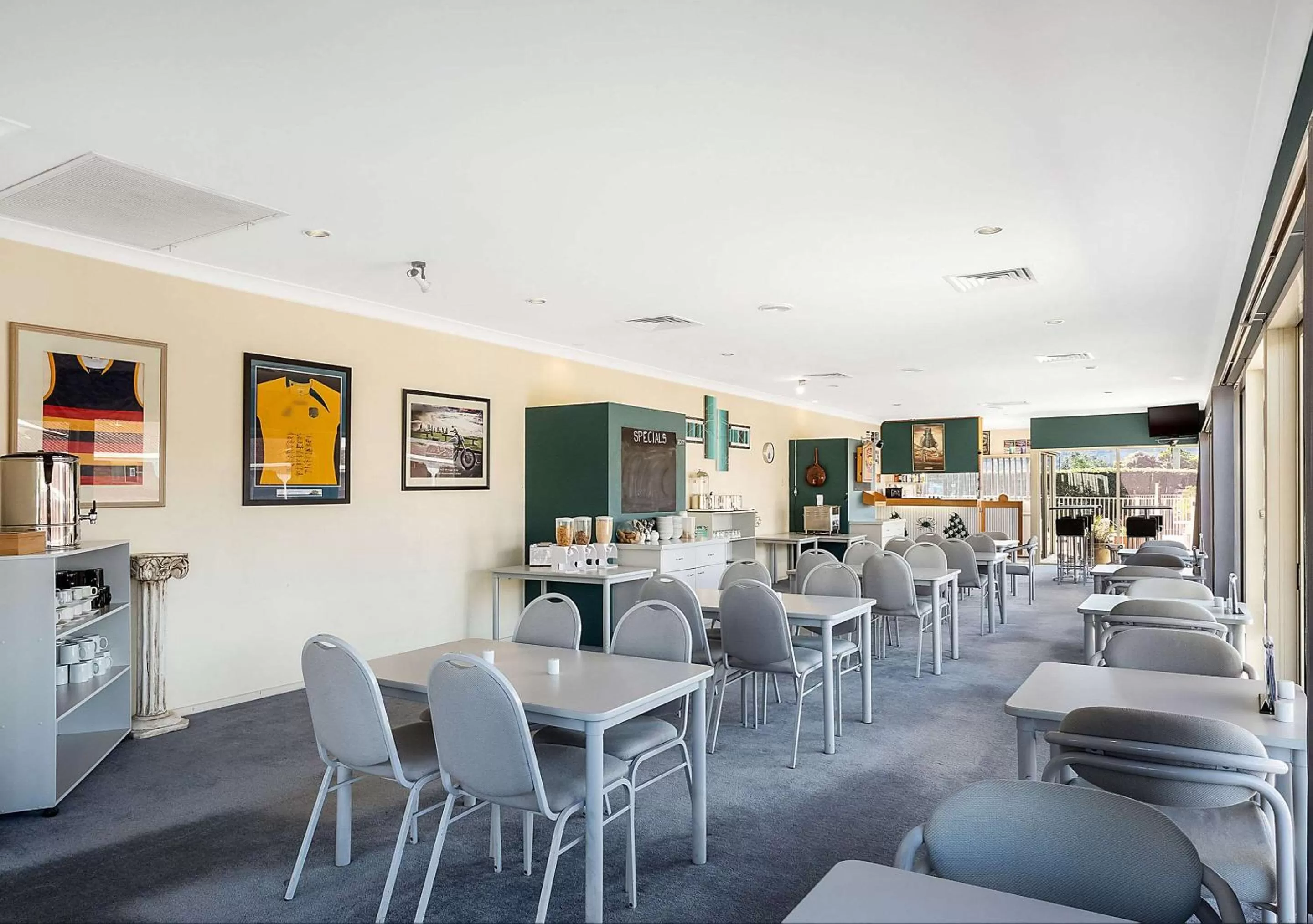 Restaurant/places to eat in Comfort Inn Merimbula