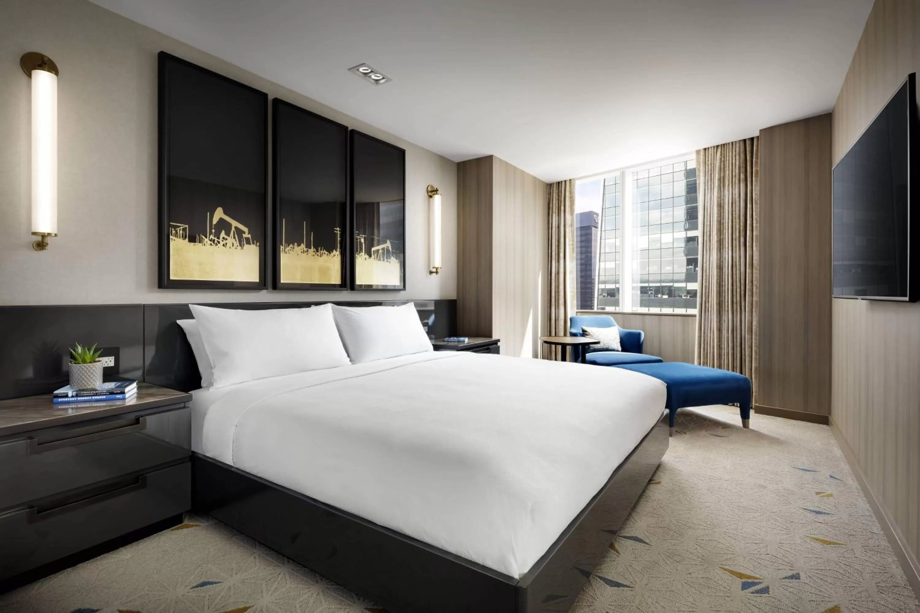 Bedroom, Bed in JW Marriott Edmonton ICE District