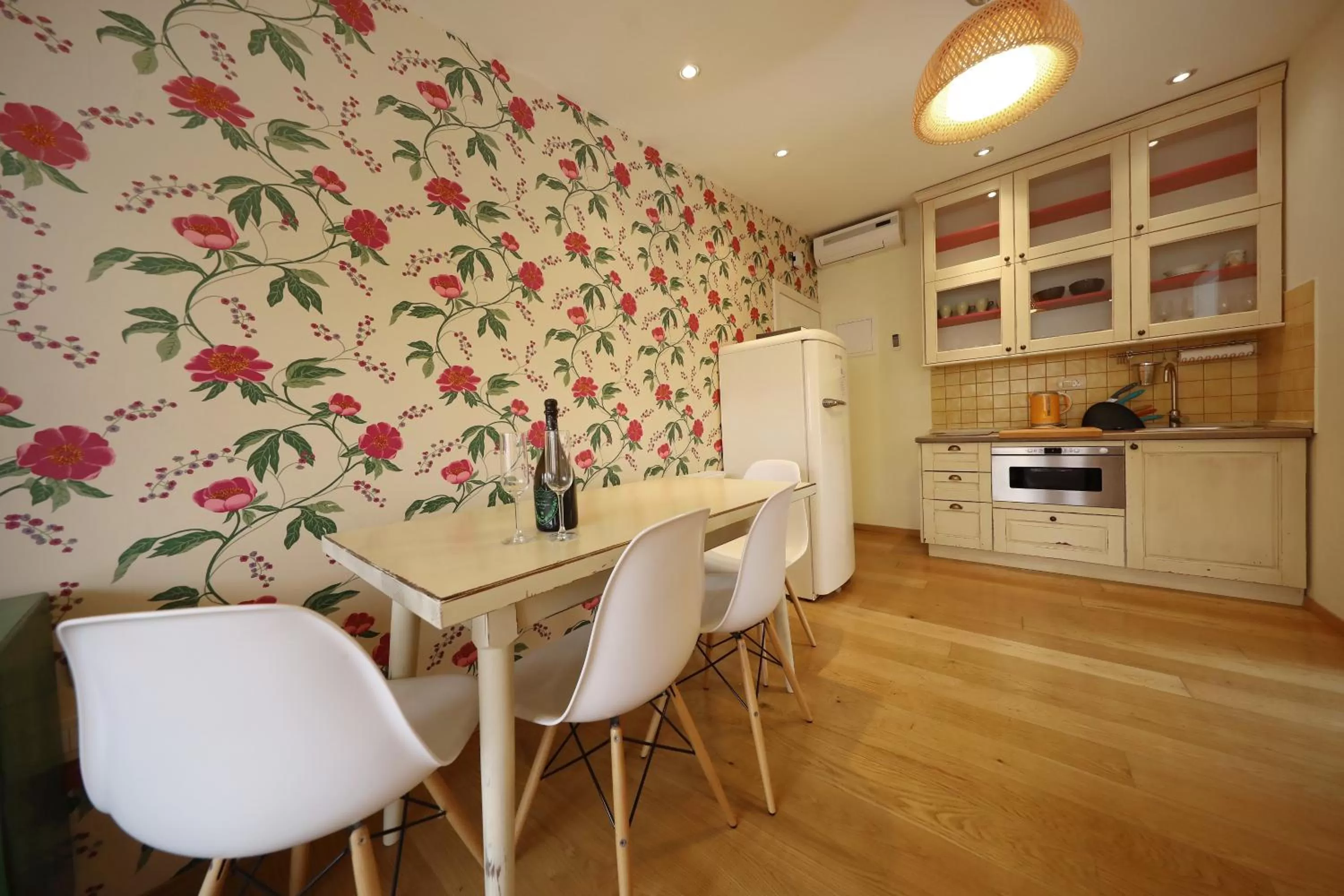 Coffee/tea facilities in Central Apartments Integrated Hotel