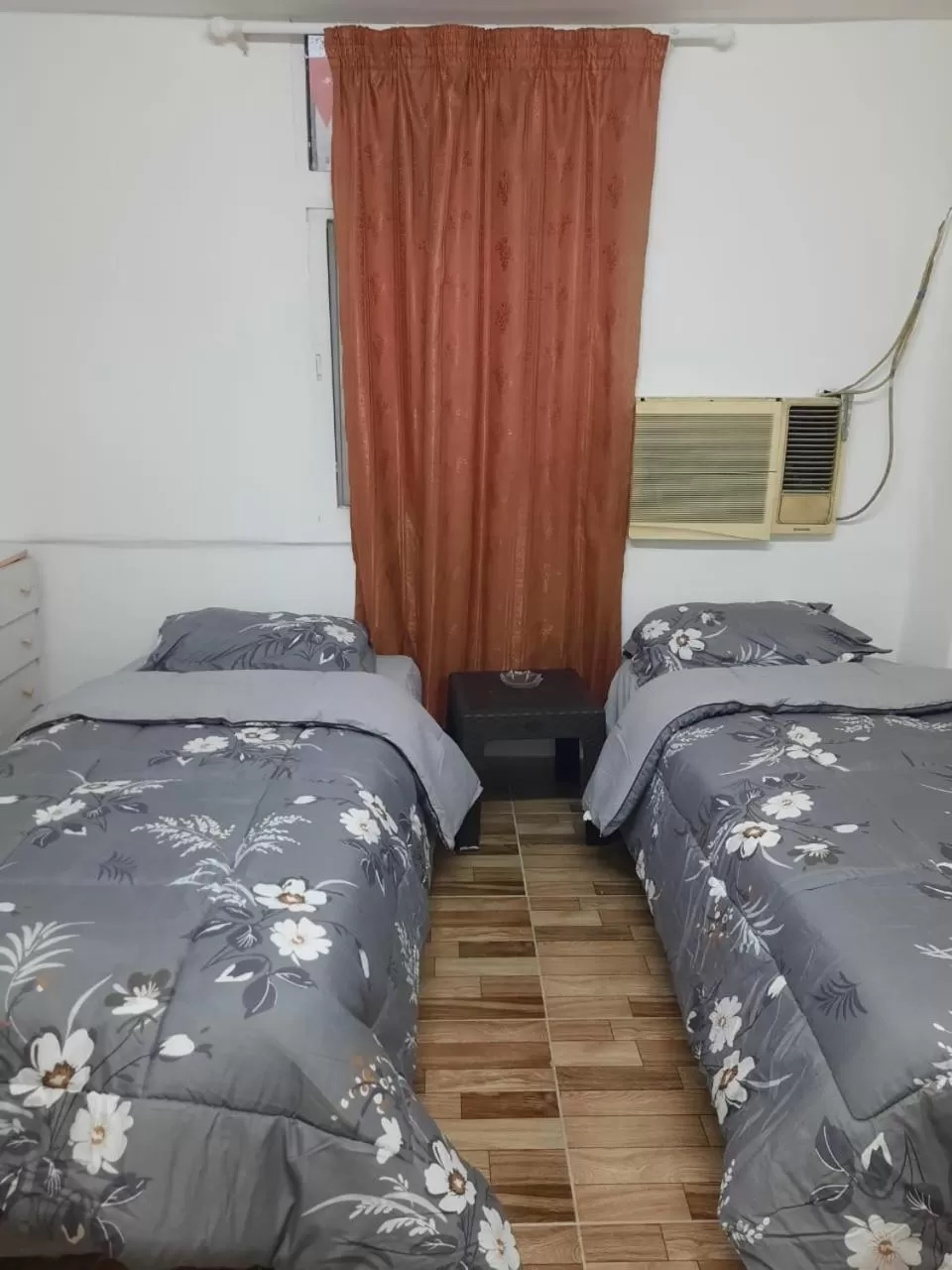 Standard Single Room with Shared Bathroom - single occupancy in Al Naser Hotel