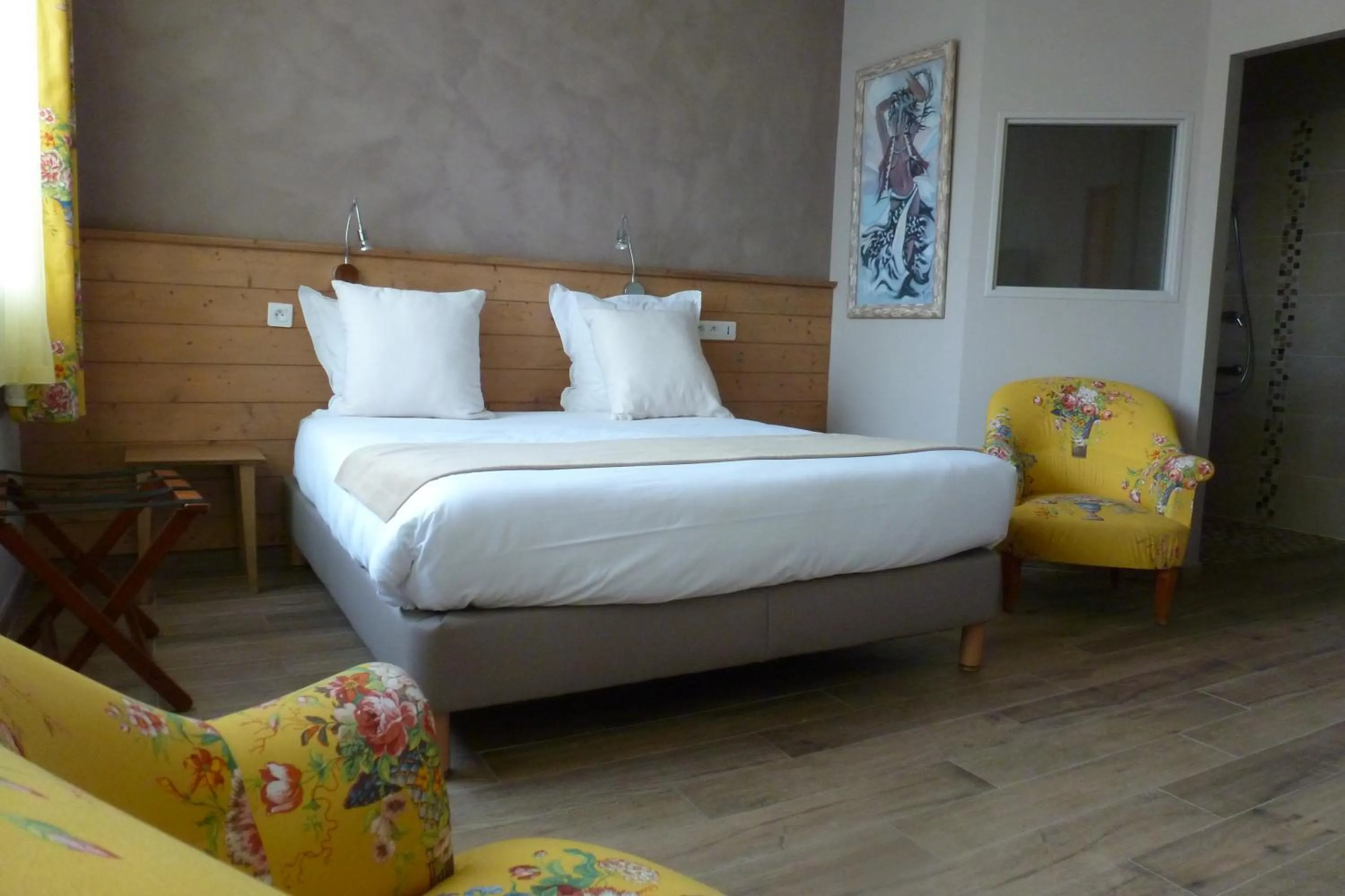 Photo of the whole room, Bed in Family Golf Hotel