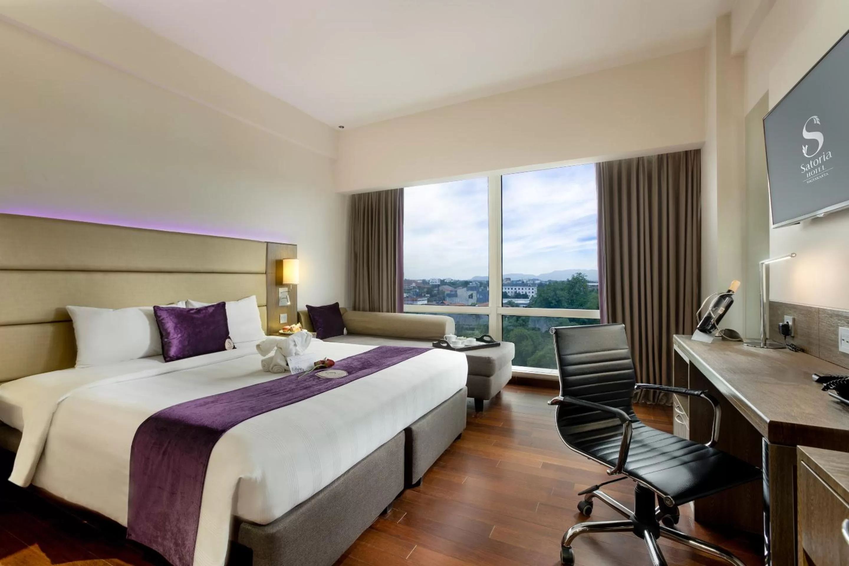 Photo of the whole room, Bed in Satoria Hotel Yogyakarta - CHSE Certified