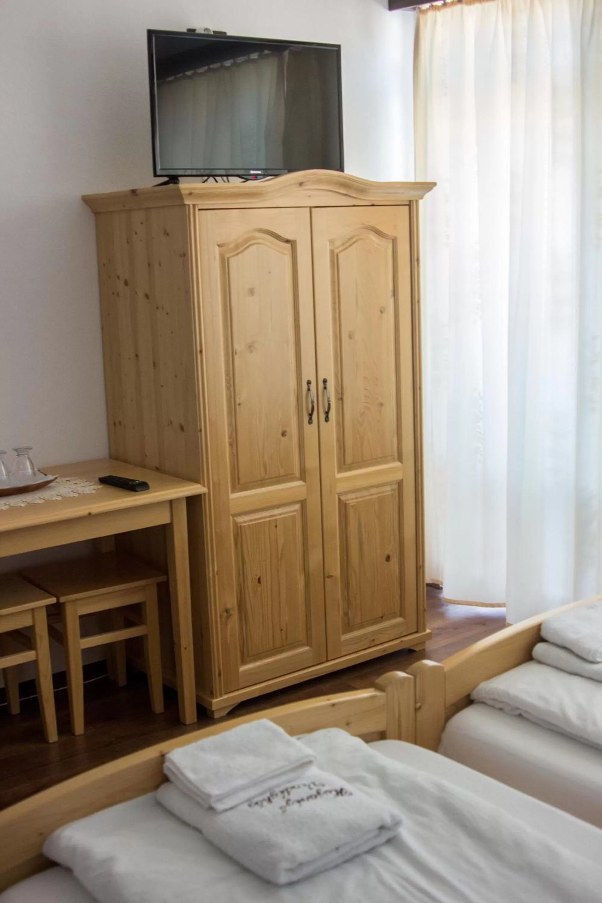 TV/Entertainment Center in Hazanéző Panzió