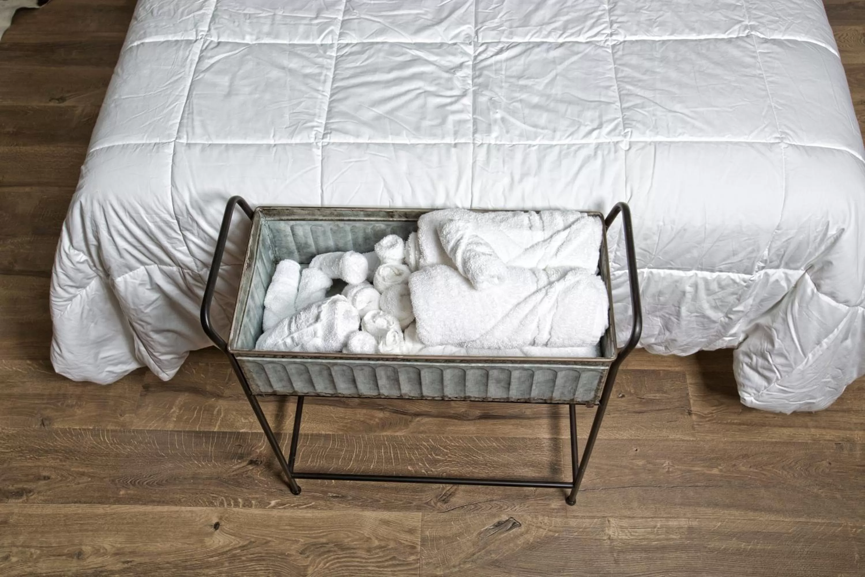 Bedroom, Bed in Stateline Cabin