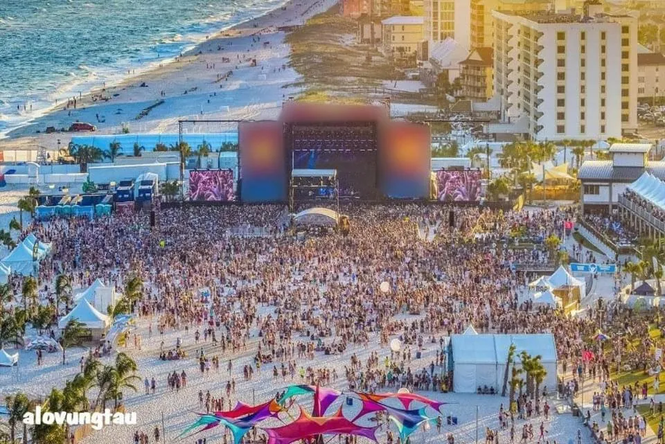 Beach in La Vita Hotel