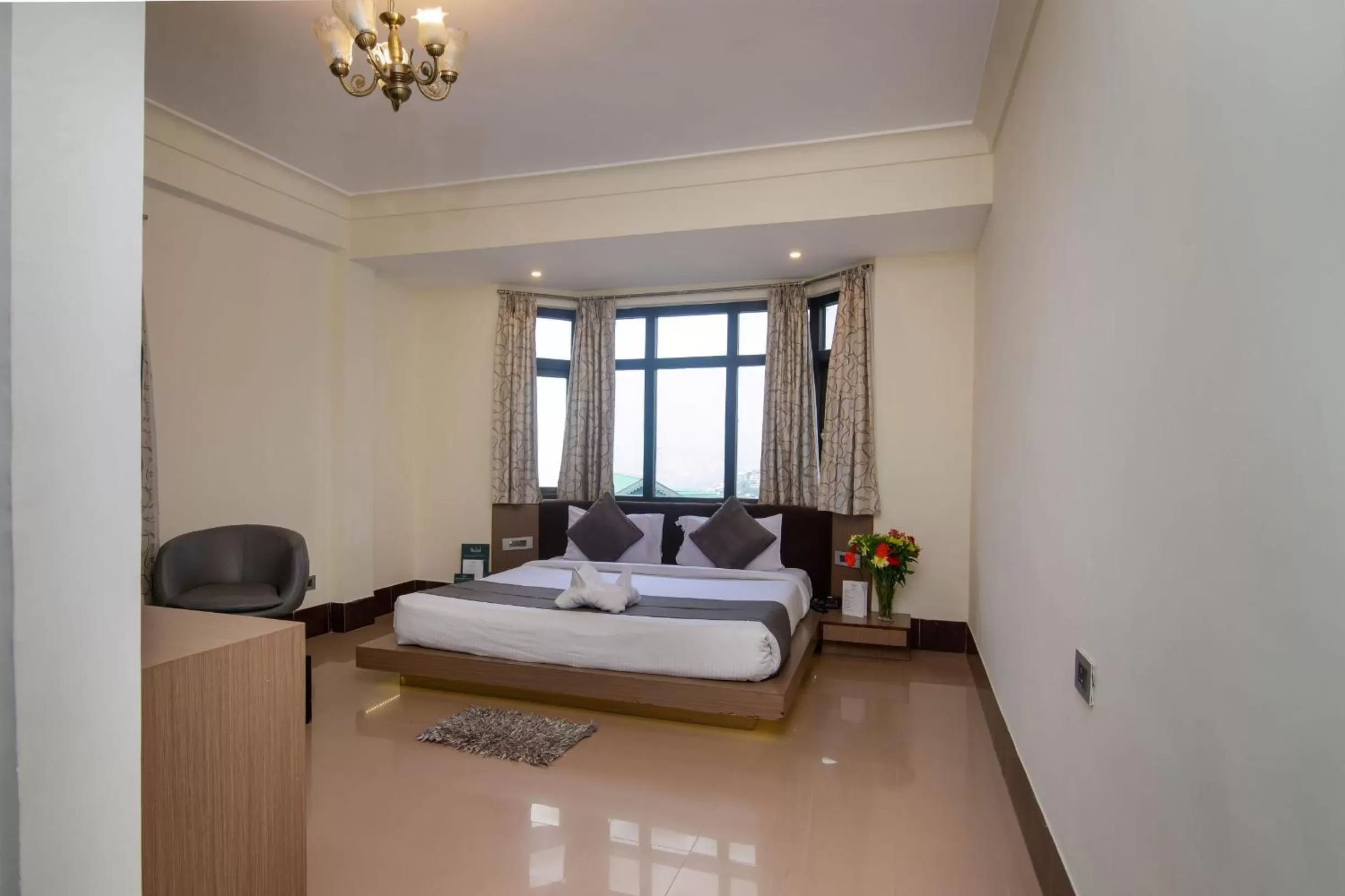 Bed in Muscatel Yavachi - 400 Mts from MG Marg