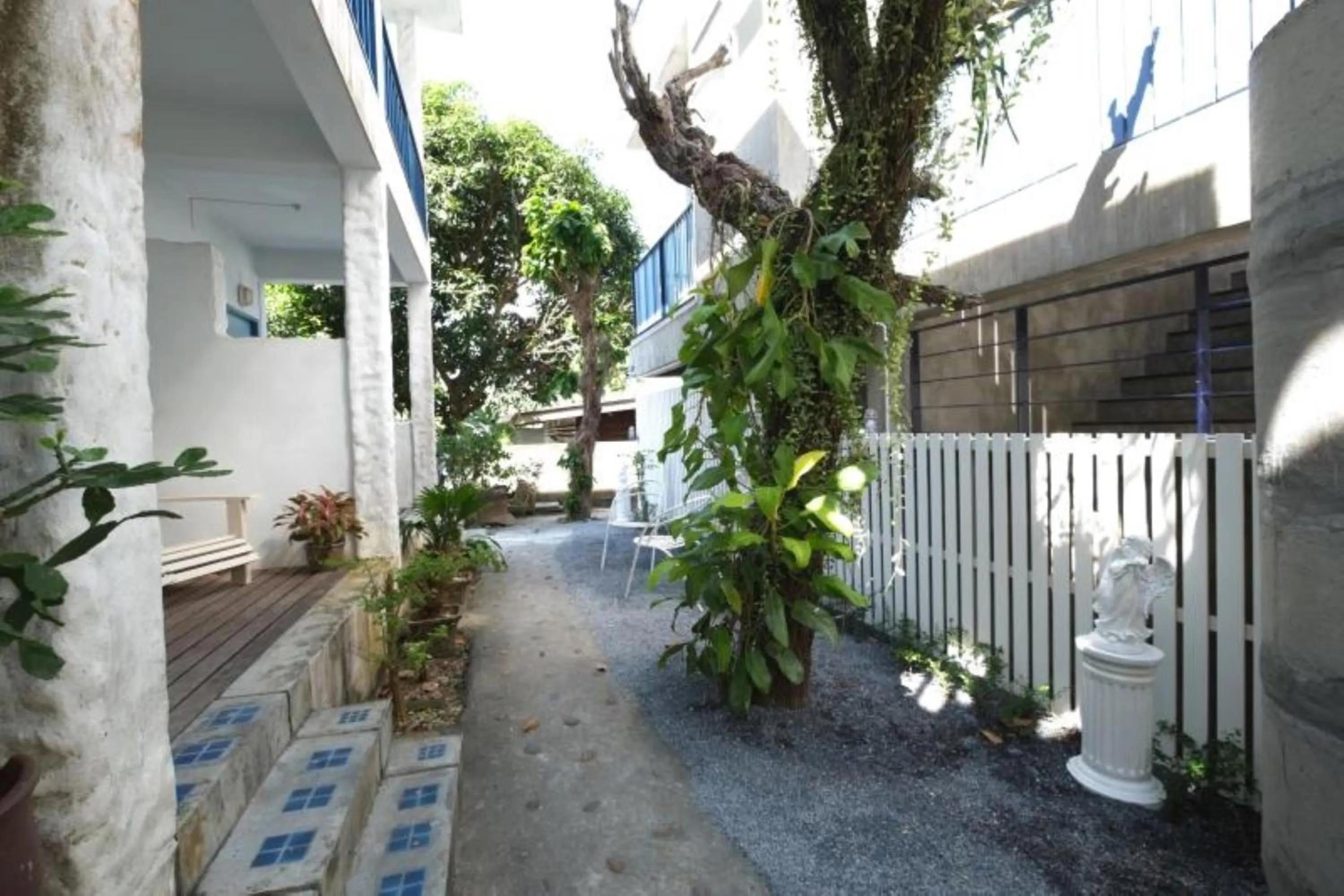 Property building in Chanchalay Hip Hostel SHA Extra Plus