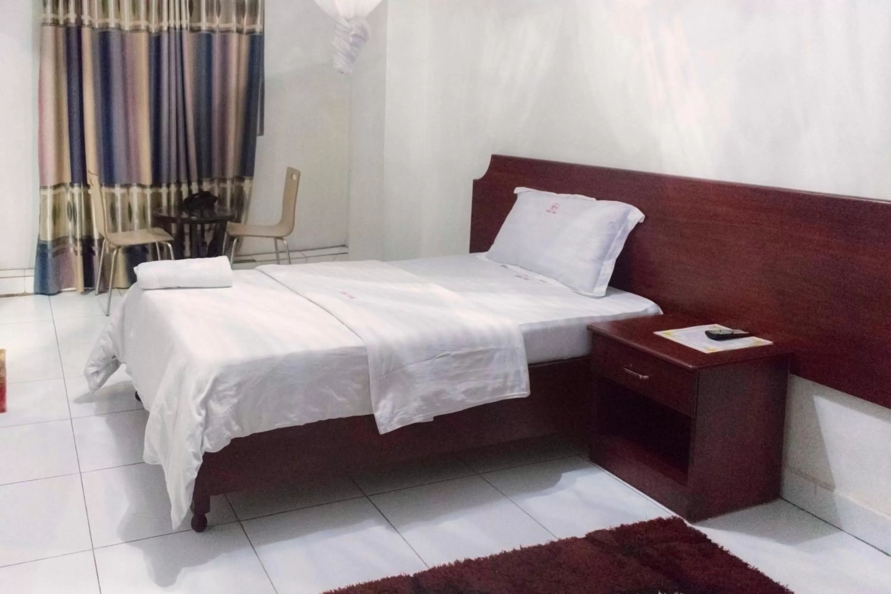 Photo of the whole room in Sunrise Hotel Kampala