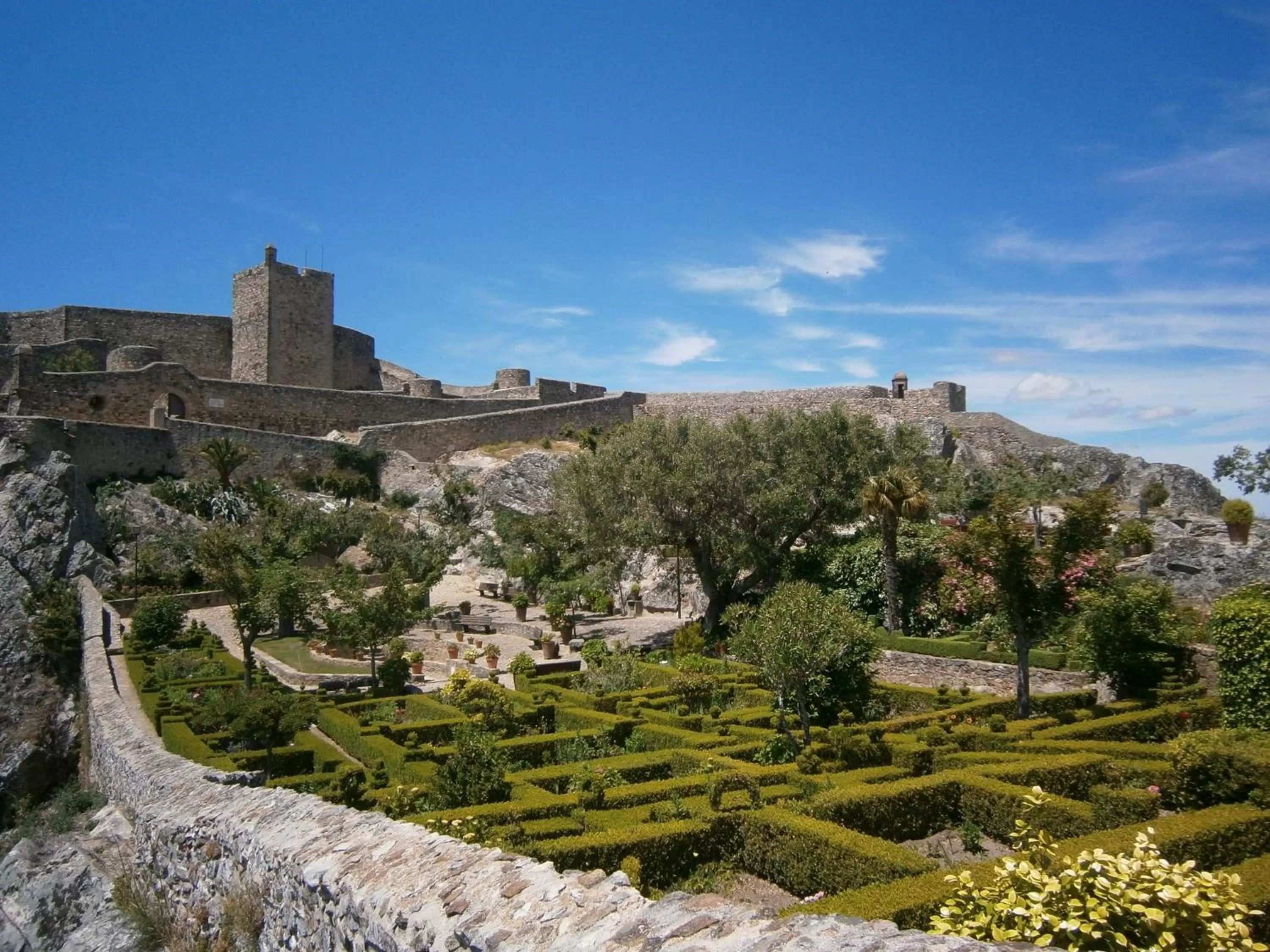 Garden view in Hotel El Rei Dom Manuel