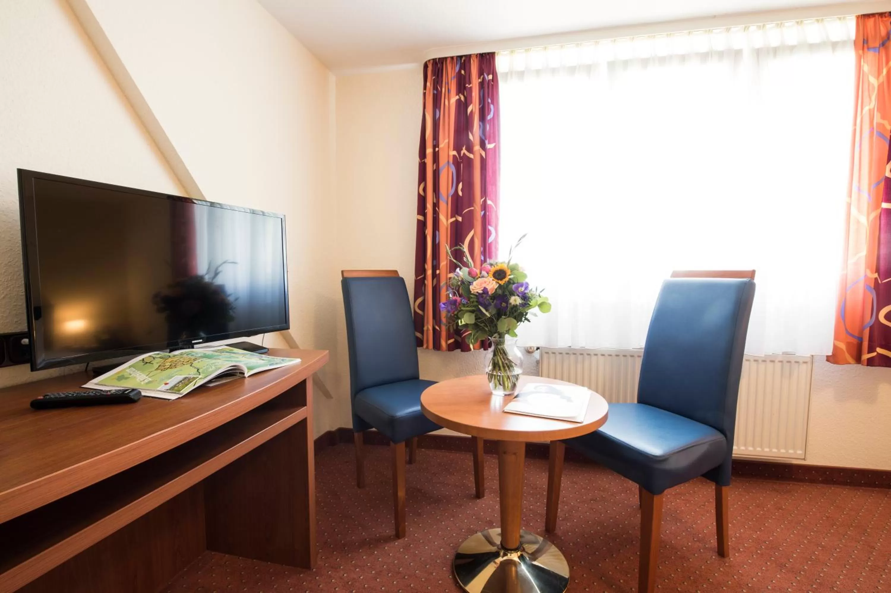 Seating area in Hotel Traube Rüdesheim