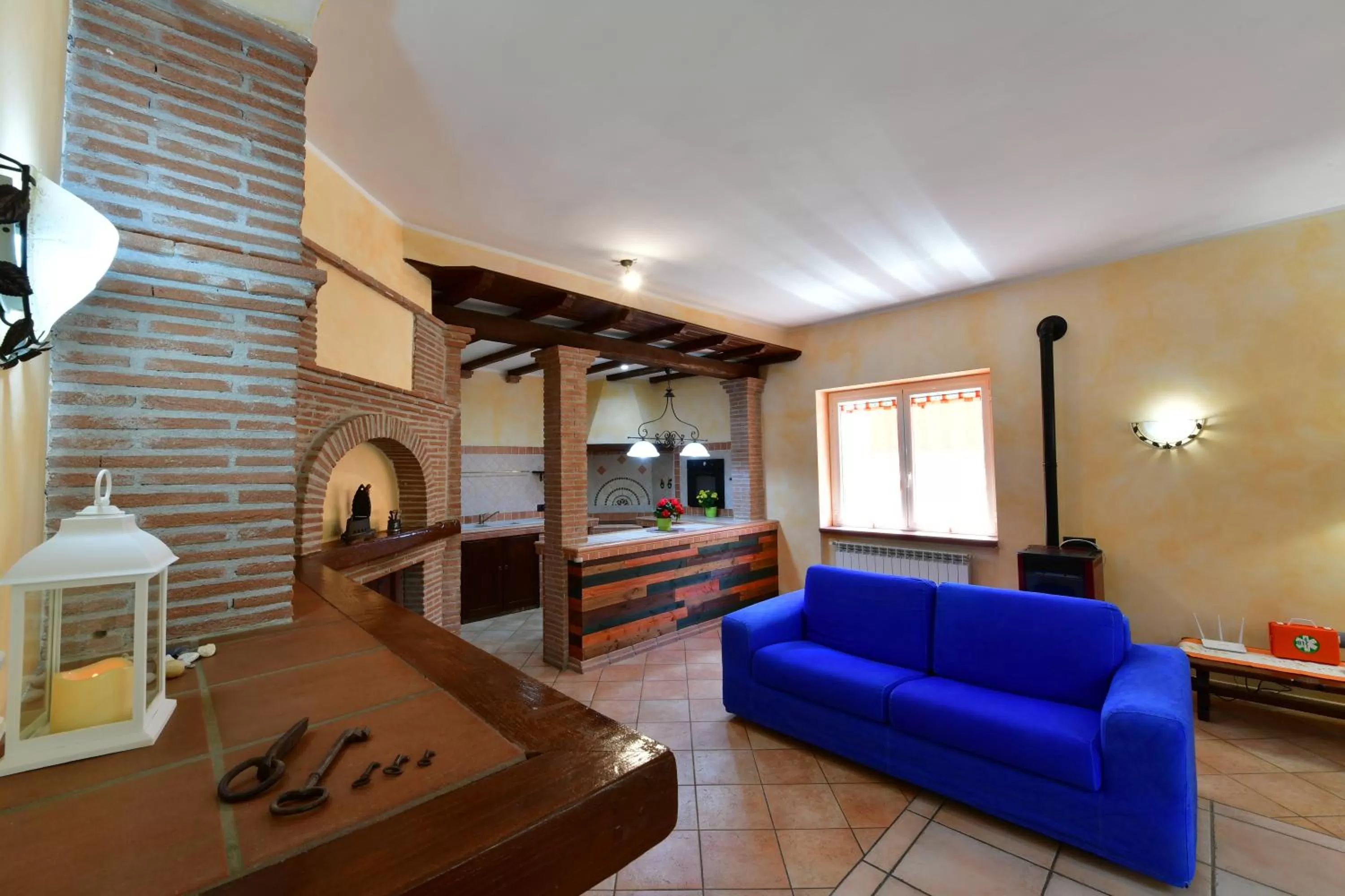 Communal lounge/ TV room, Seating Area in B&B Roman Country Villa