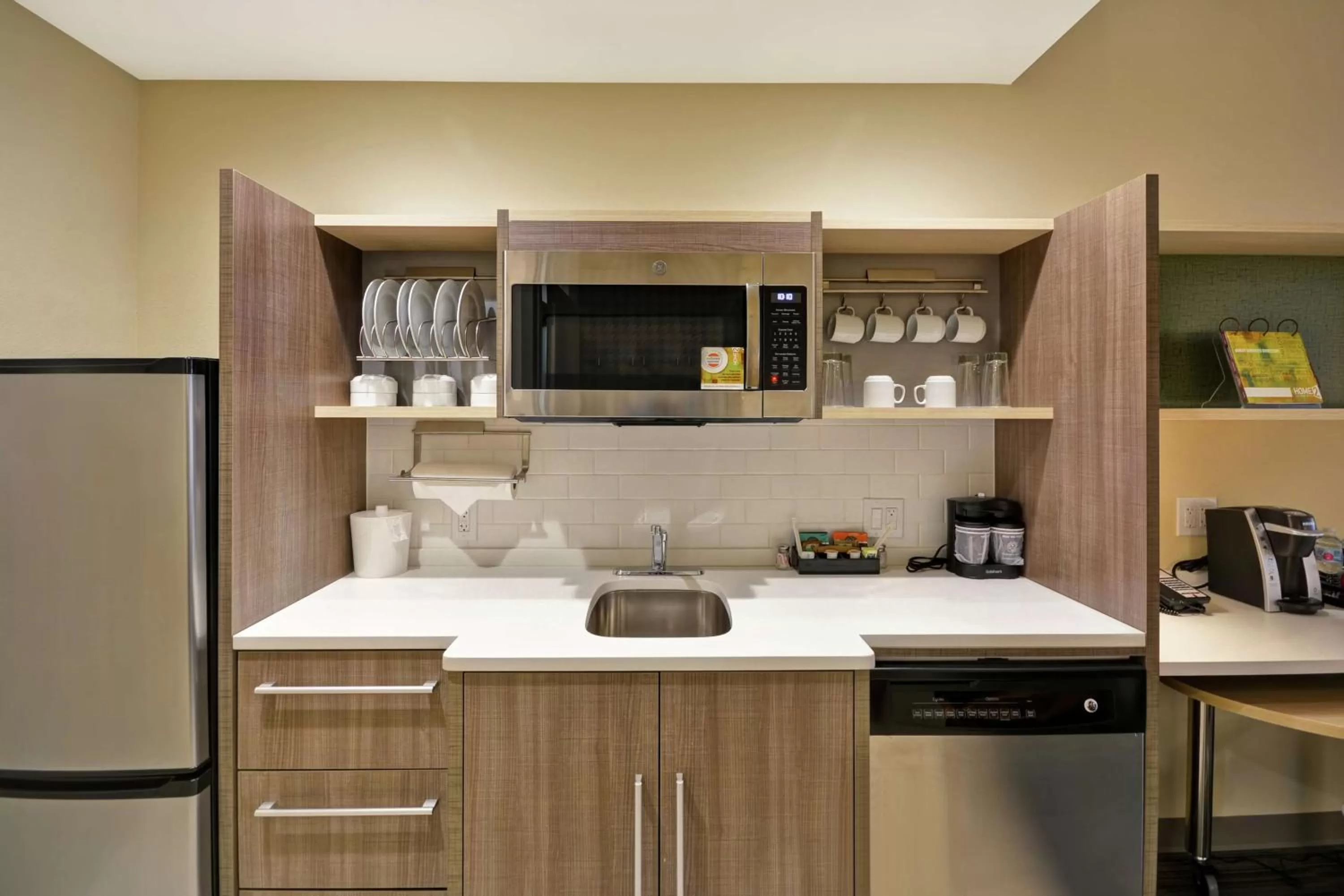 Coffee/tea facilities in Home2 Suites At The Galleria
