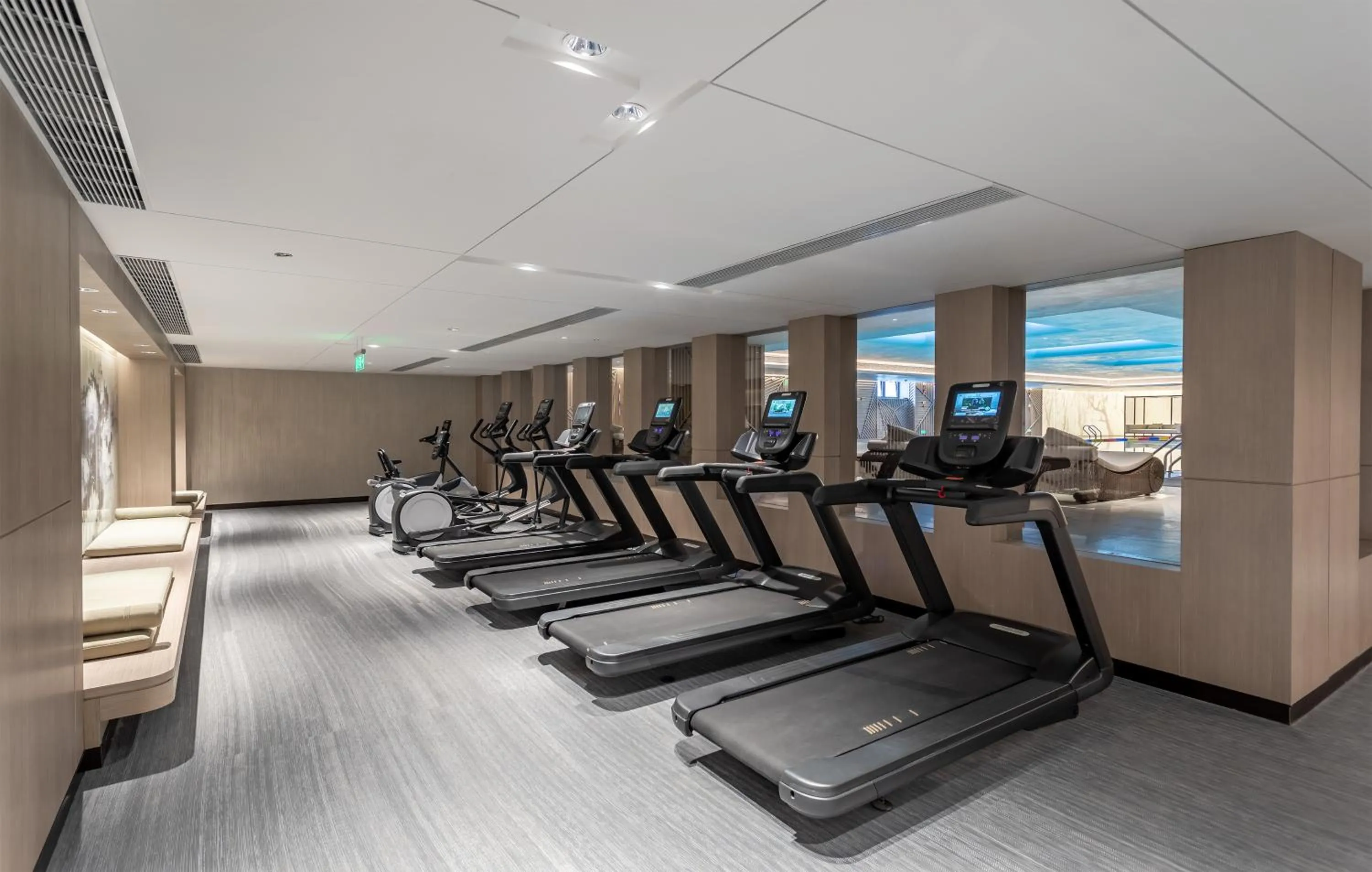 Fitness centre/facilities in HUALUXE Xi'an Chanba by IHG-西安浐灞华邑酒店-Near Xi'an International Convention Exhibition Center and Shopping mall and The Romantic show of Xi'an-Free Luggage Storage-English Service