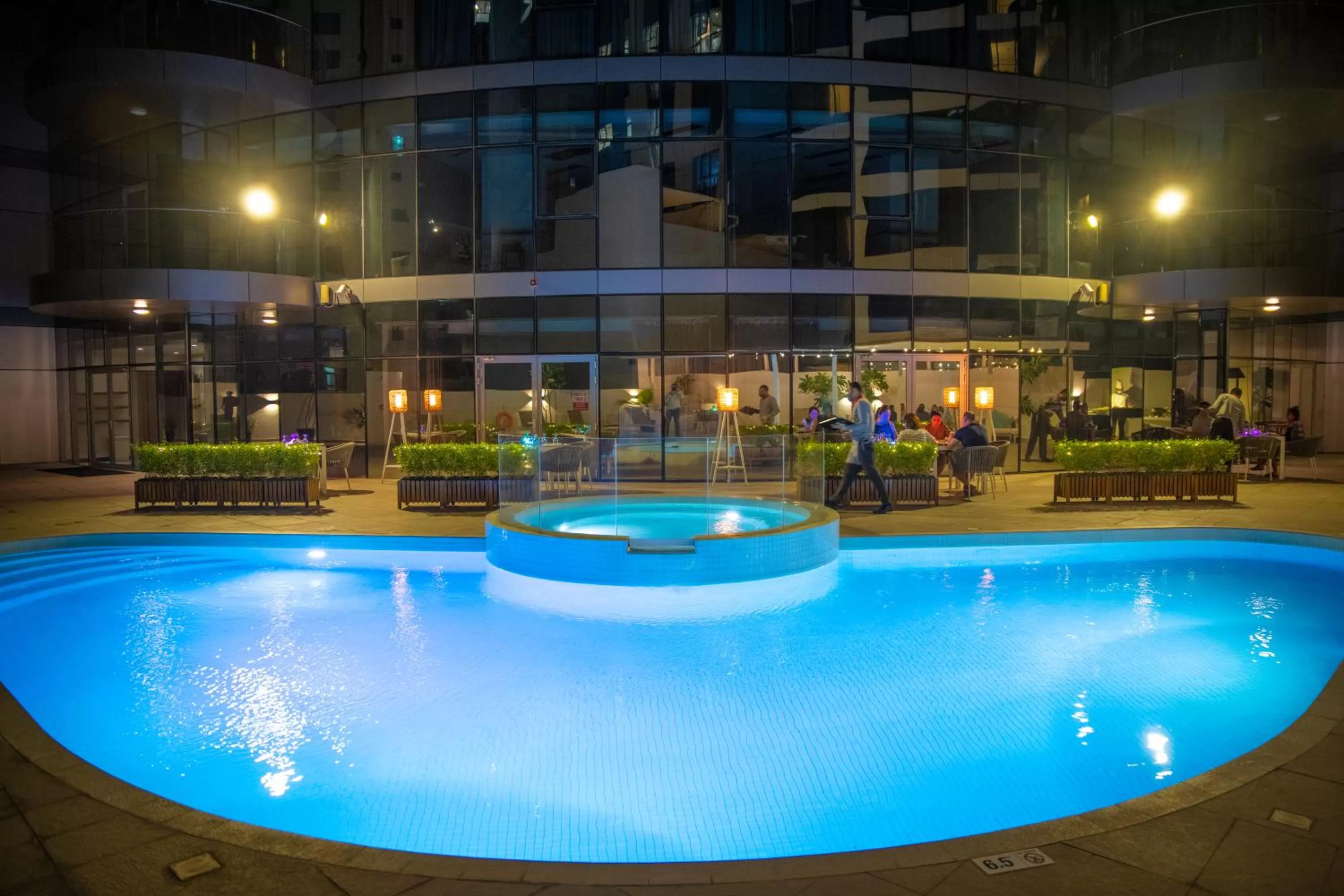 Swimming pool in Swiss-Belresidences Juffair