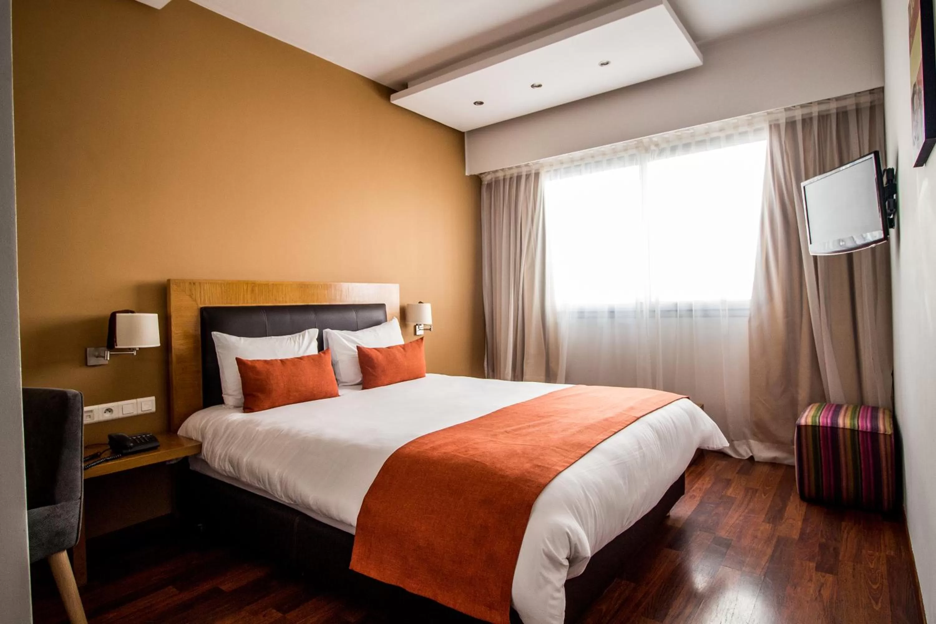 TV and multimedia, Bed in Le Pietri Urban Hotel