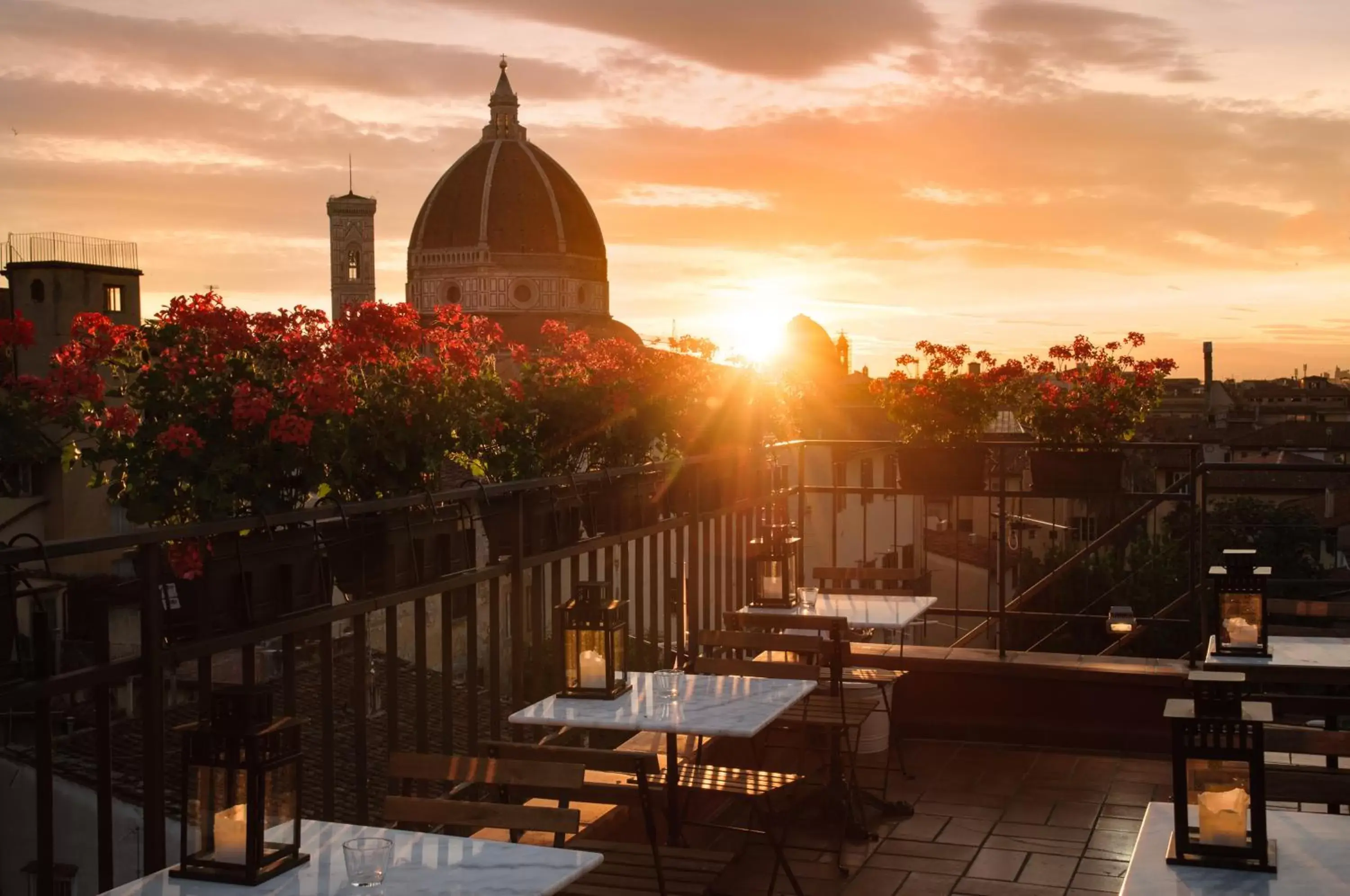 Hotel Cardinal of Florence - recommended for ages 25 to 55 Hotel Cardinal of Florence - recommended for ages 25 to 55