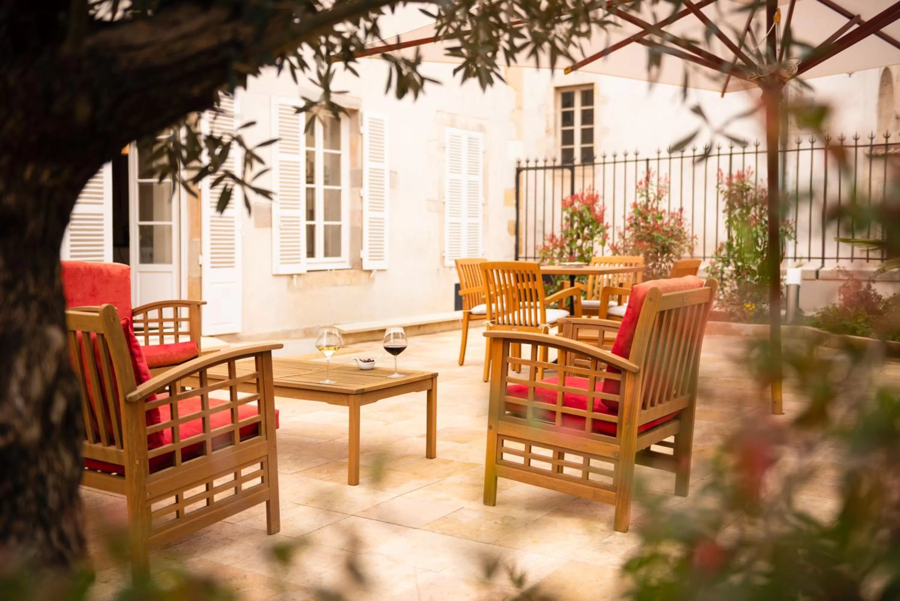 Patio in L'Hôtel