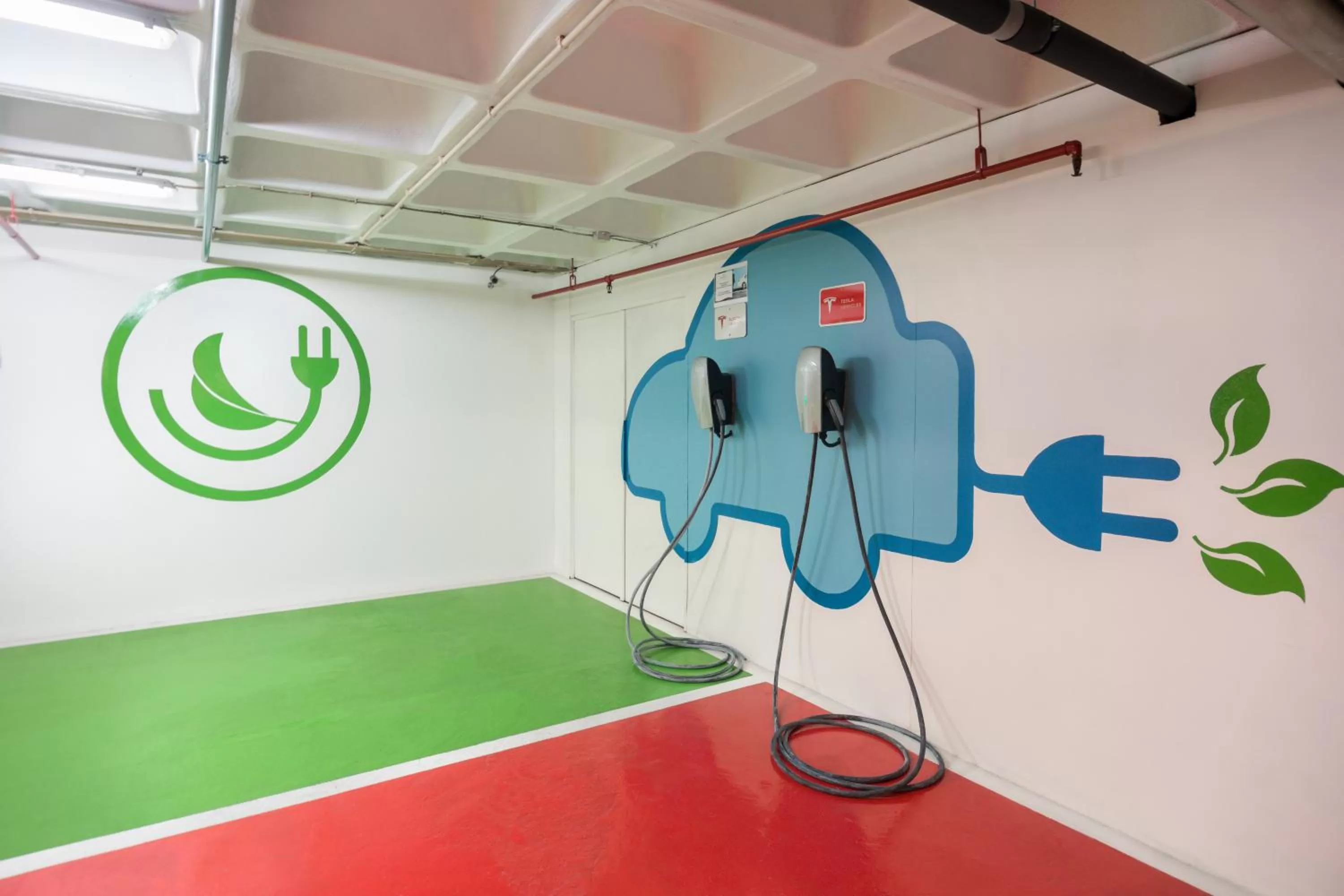 Parking in Crowne Plaza Porto by IHG