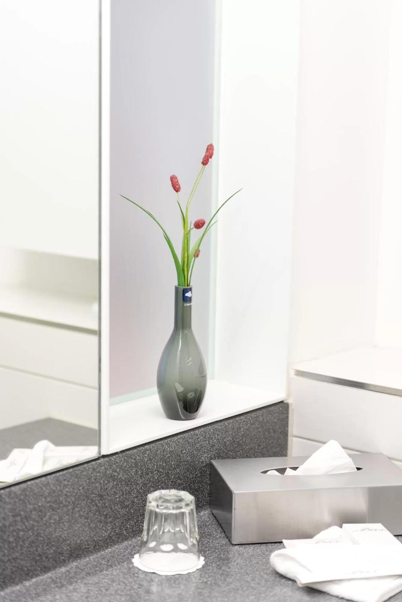 Bathroom in Hotel Alarun