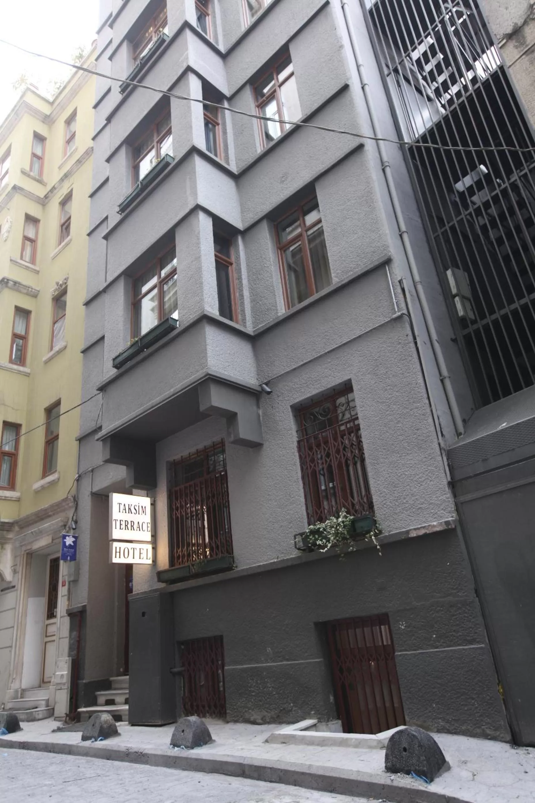Facade/entrance, Property Building in Taksim Terrace Hotel