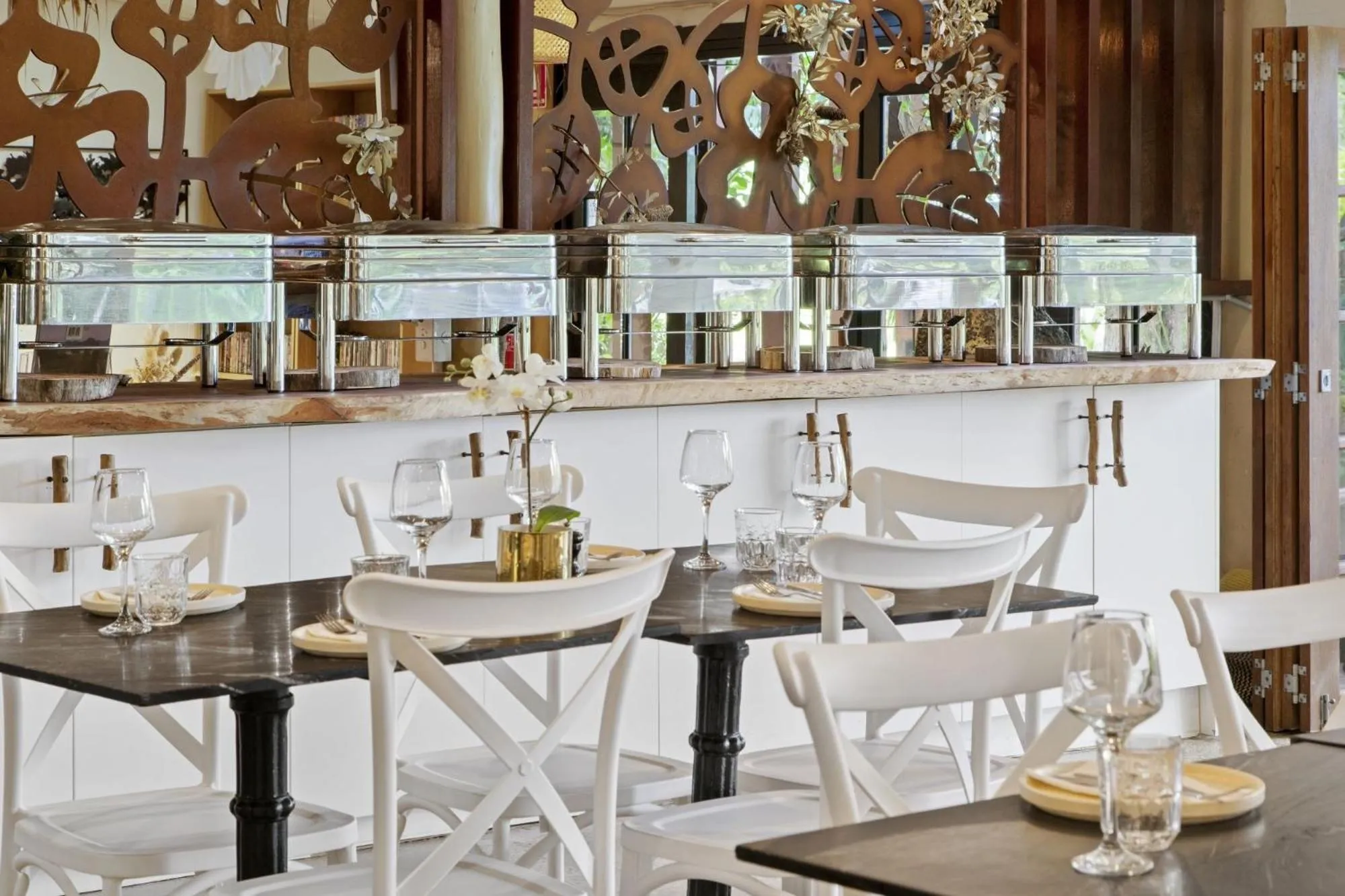 Restaurant/Places to Eat in Cedar Creek Lodges