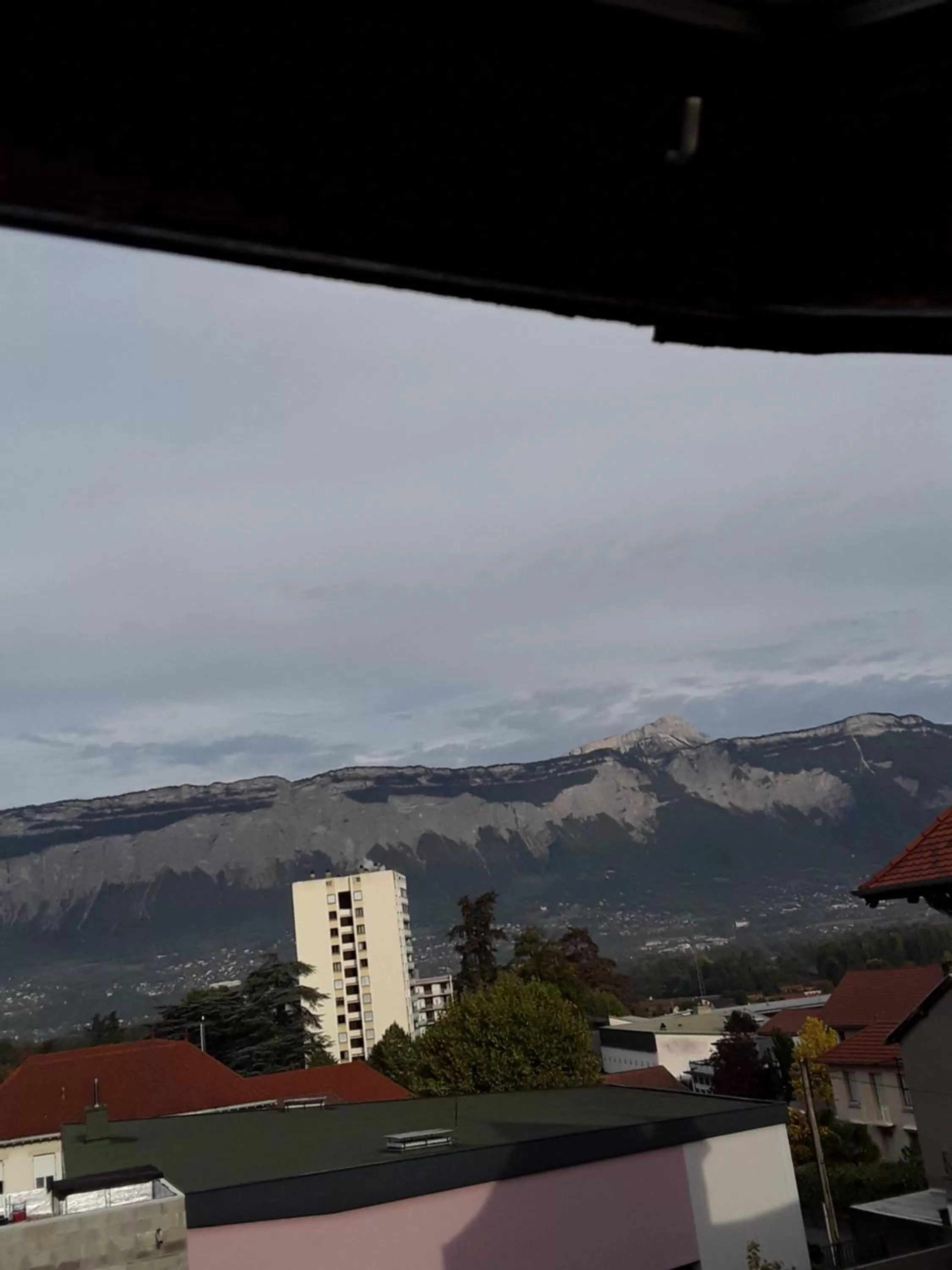 Mountain view in Hôtel du Midi