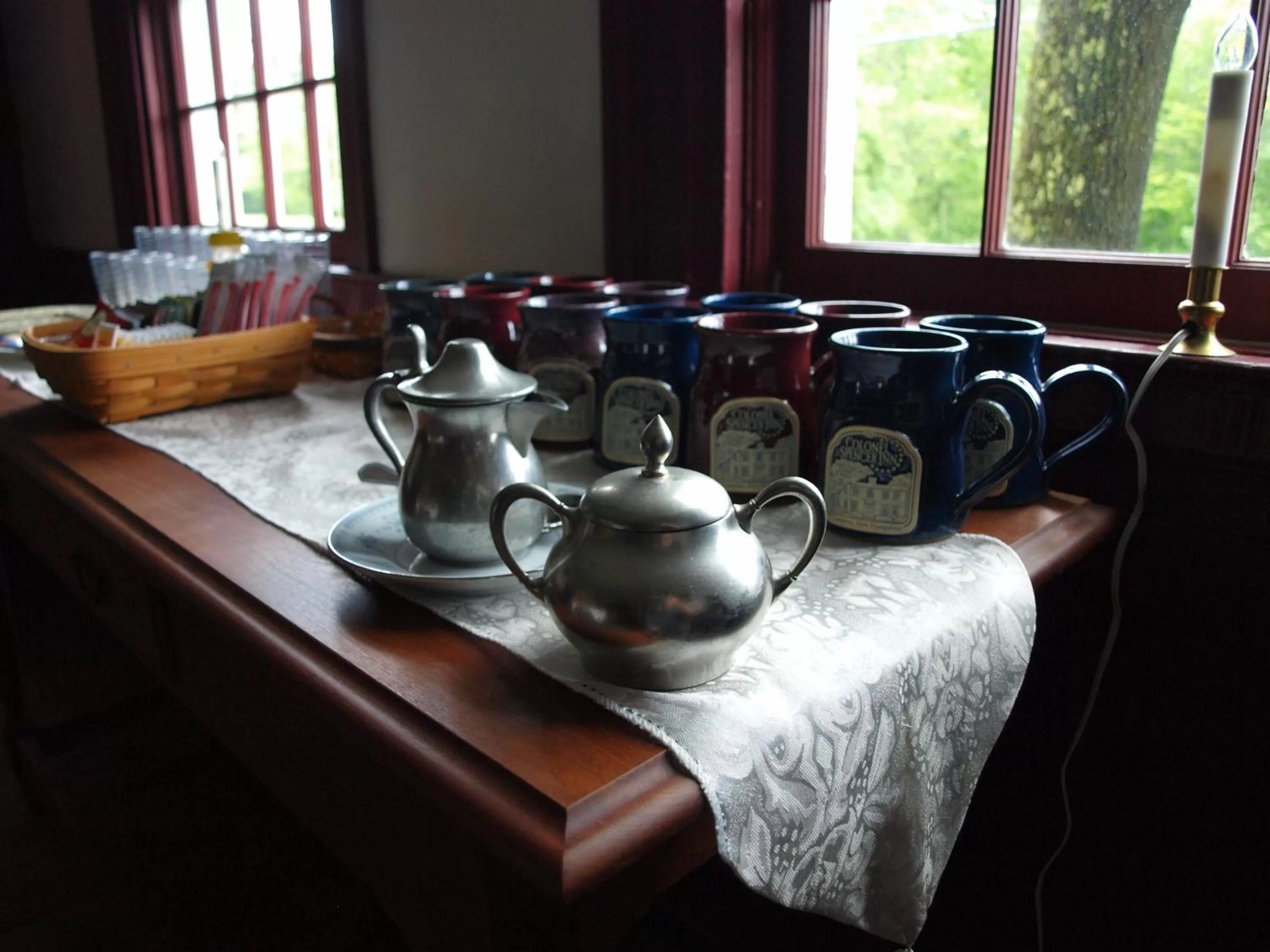 Coffee/tea facilities in Colonel Spencer Inn