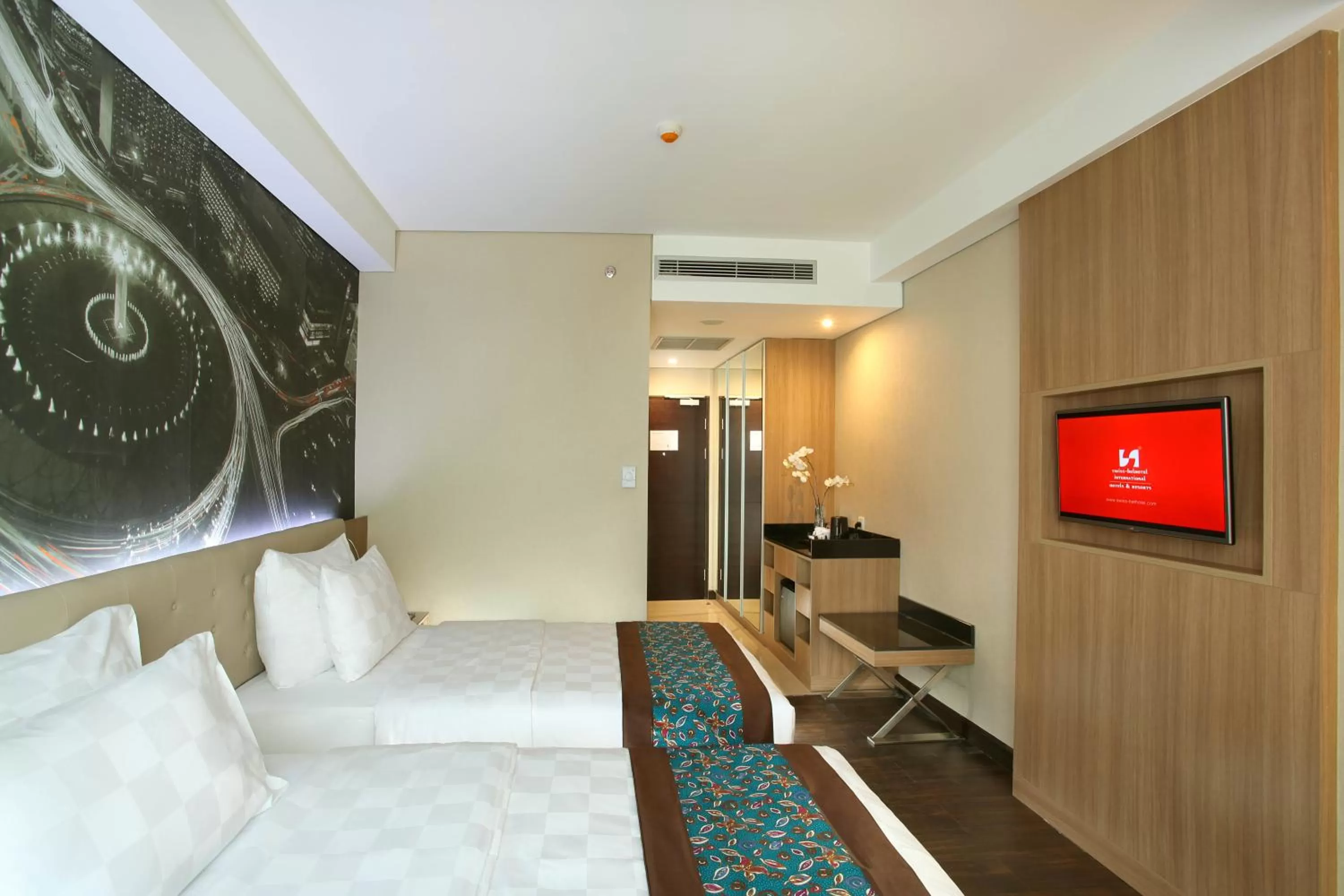Bedroom, Bed in Swiss-Belhotel Airport Jakarta