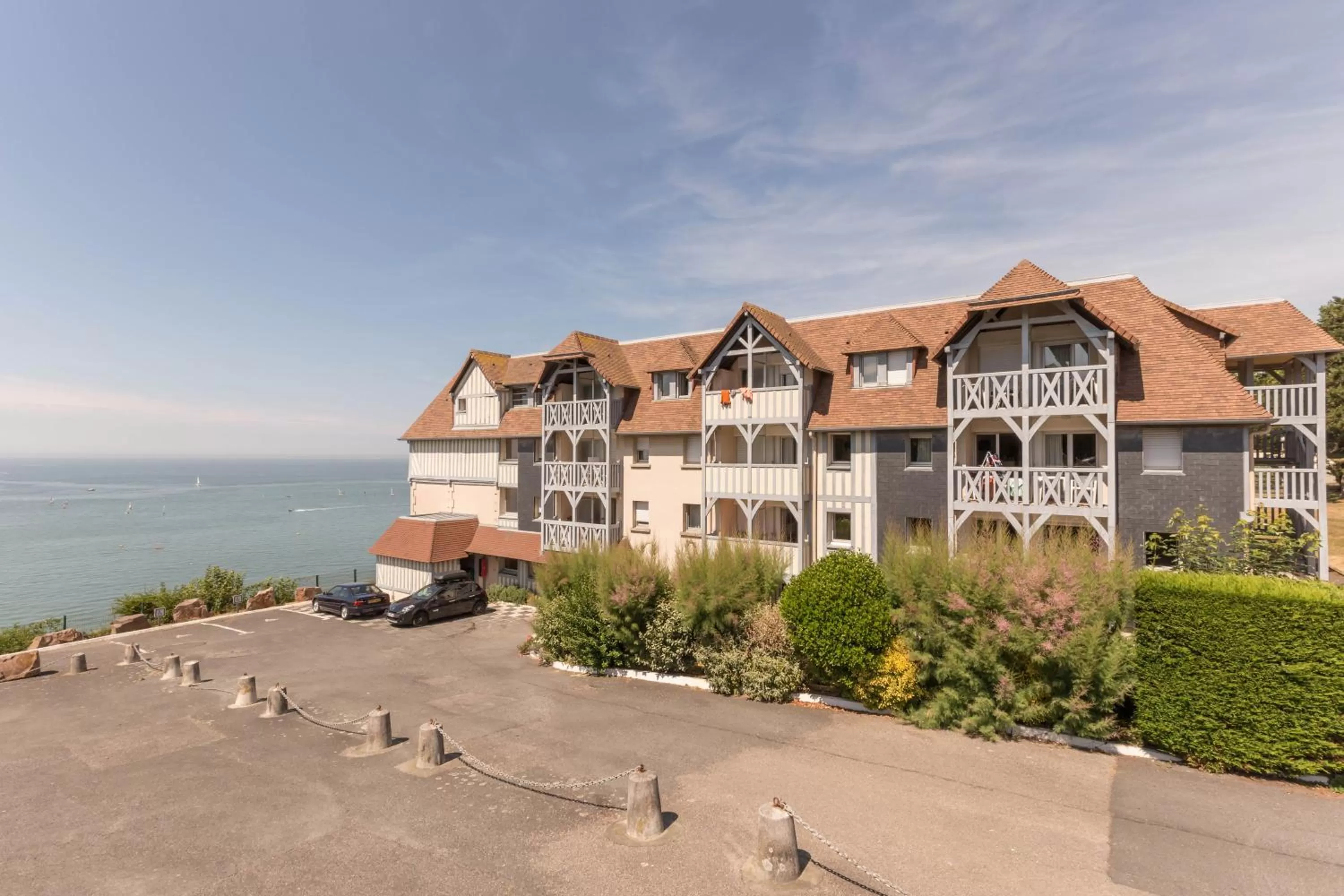 Property building in Résidence Pierre & Vacances Les Tamaris