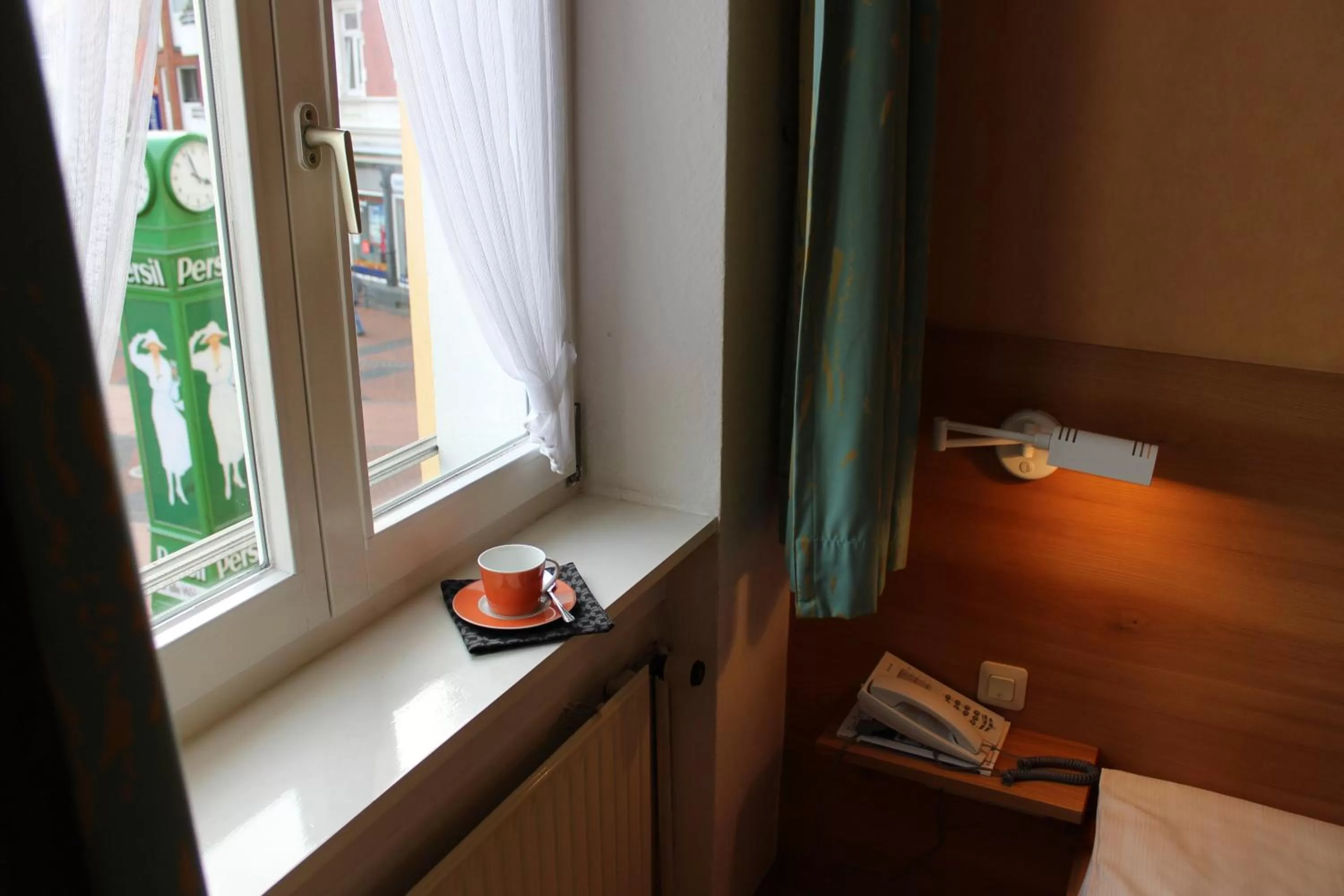 View (from property/room), Bed in An der Persiluhr Stadt-gut-Hotel