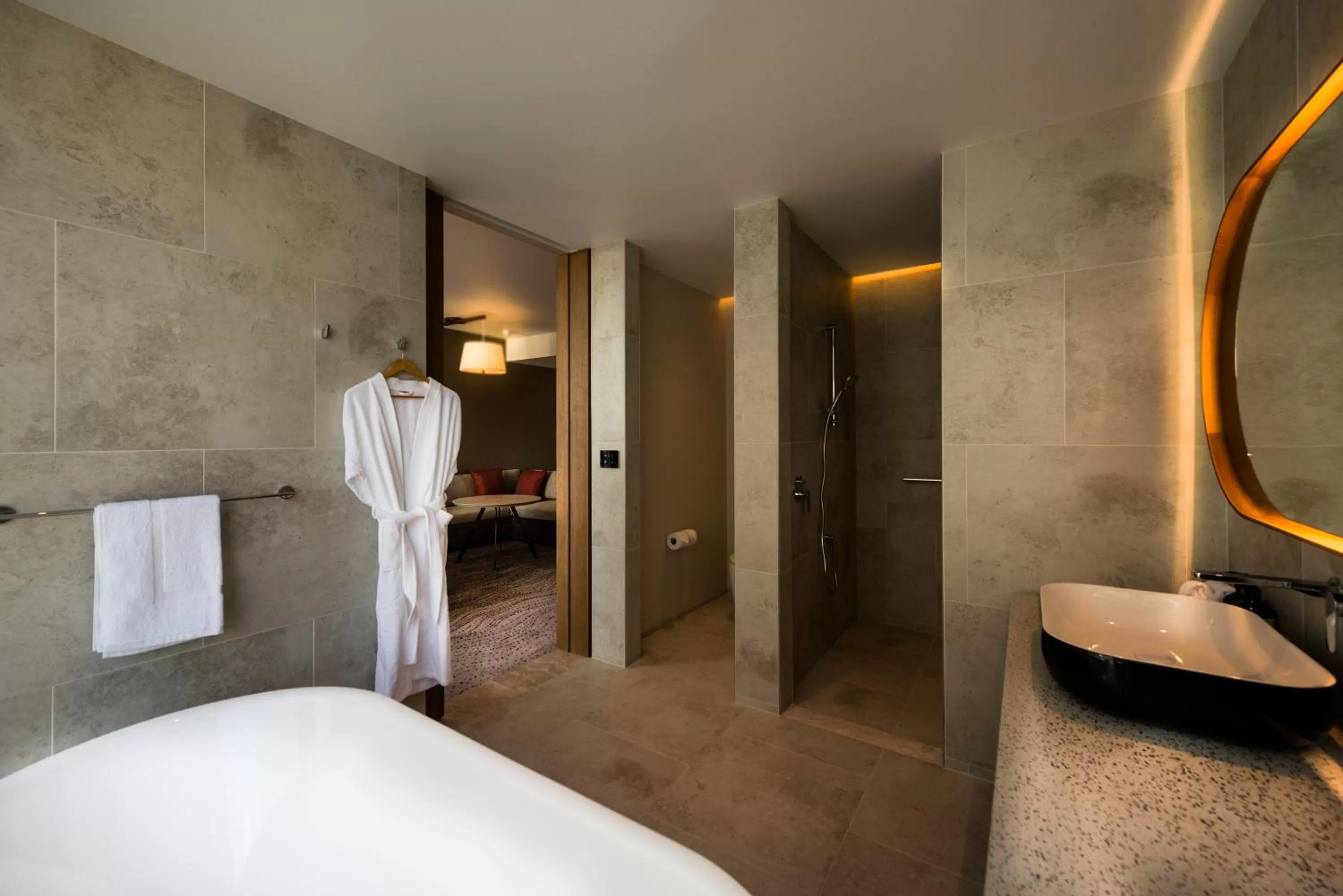 Photo of the whole room, Bed in Crowne Plaza Hobart by IHG