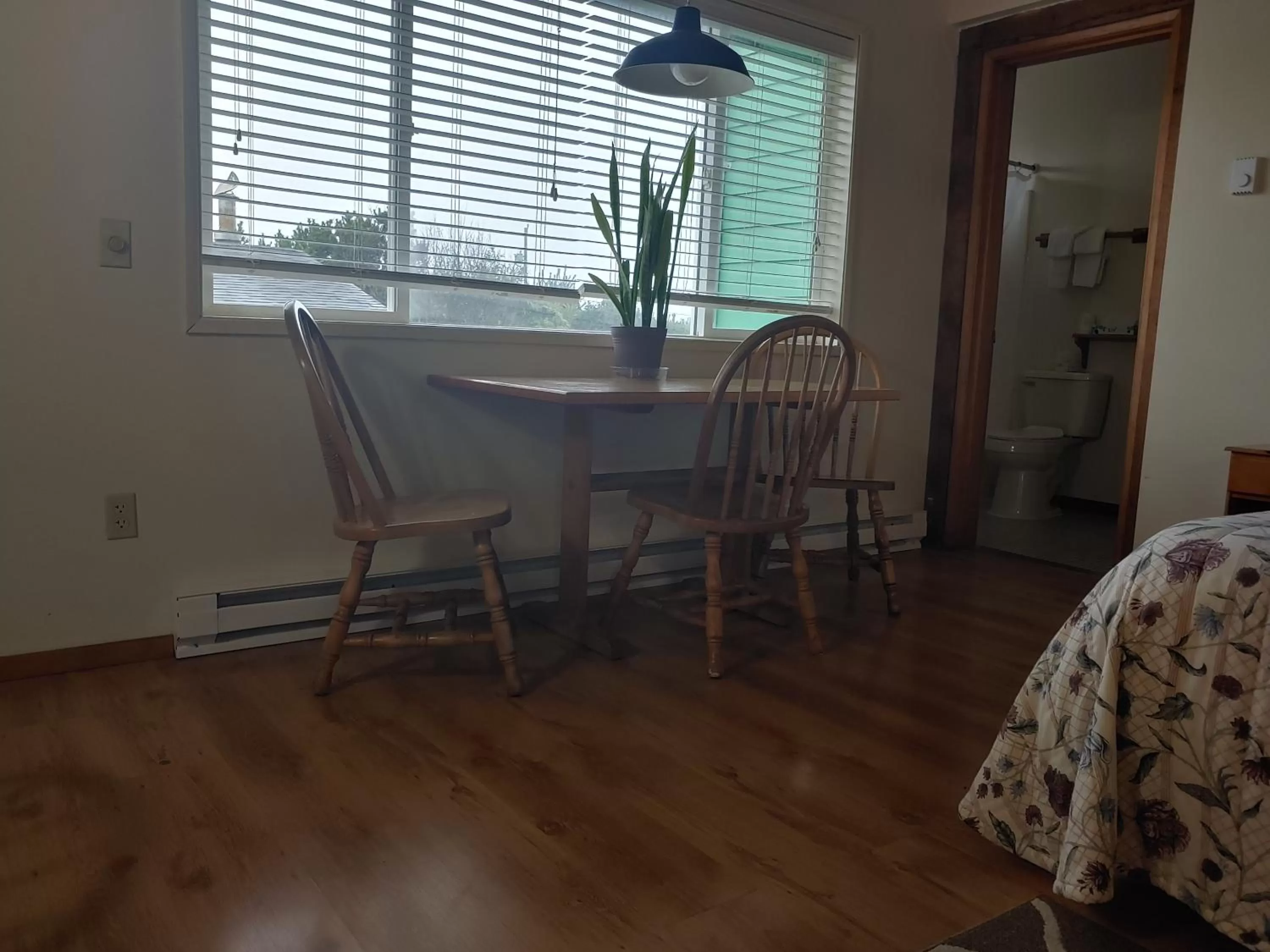 The Dublin House Motel