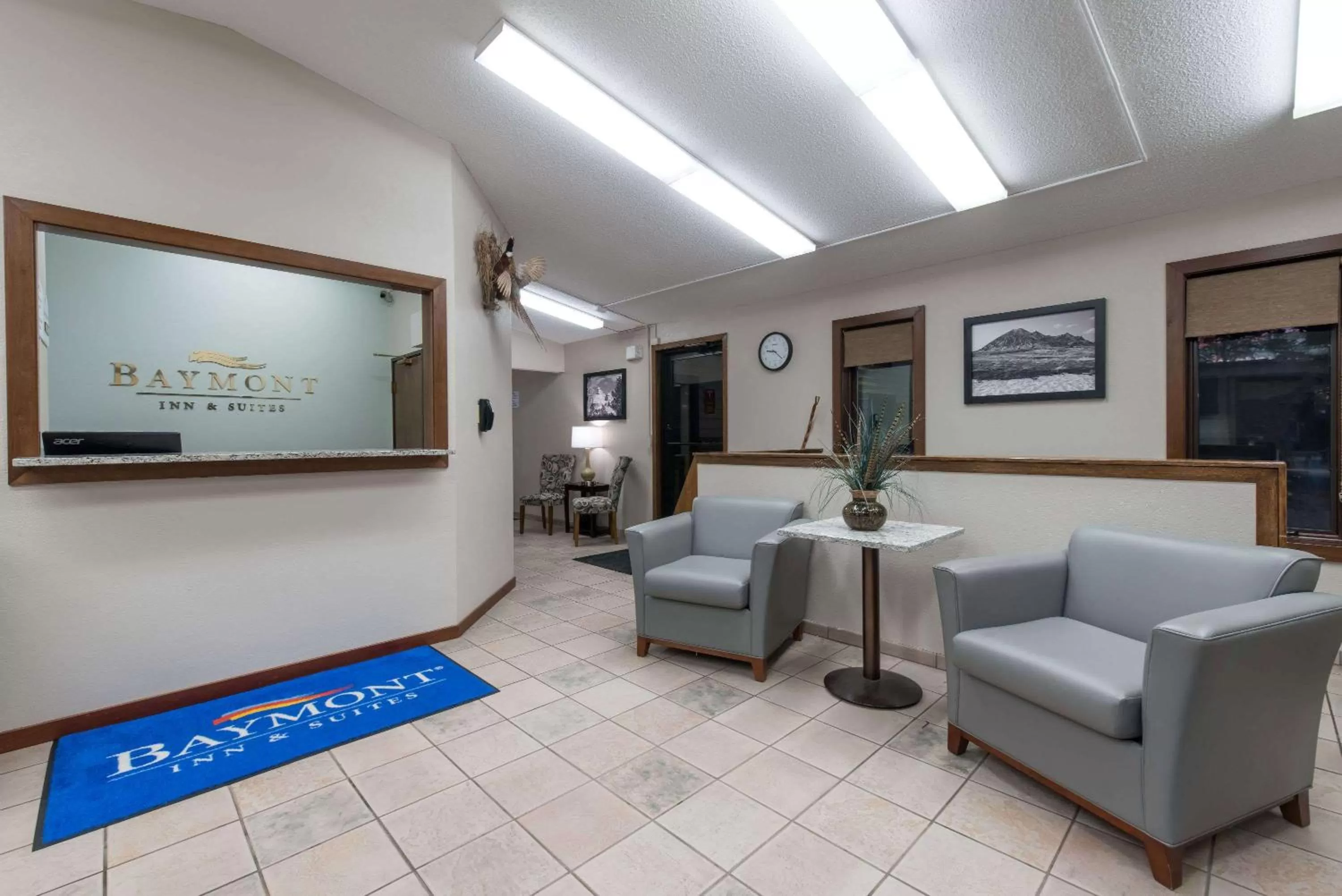 Lobby or reception in Baymont by Wyndham Pierre