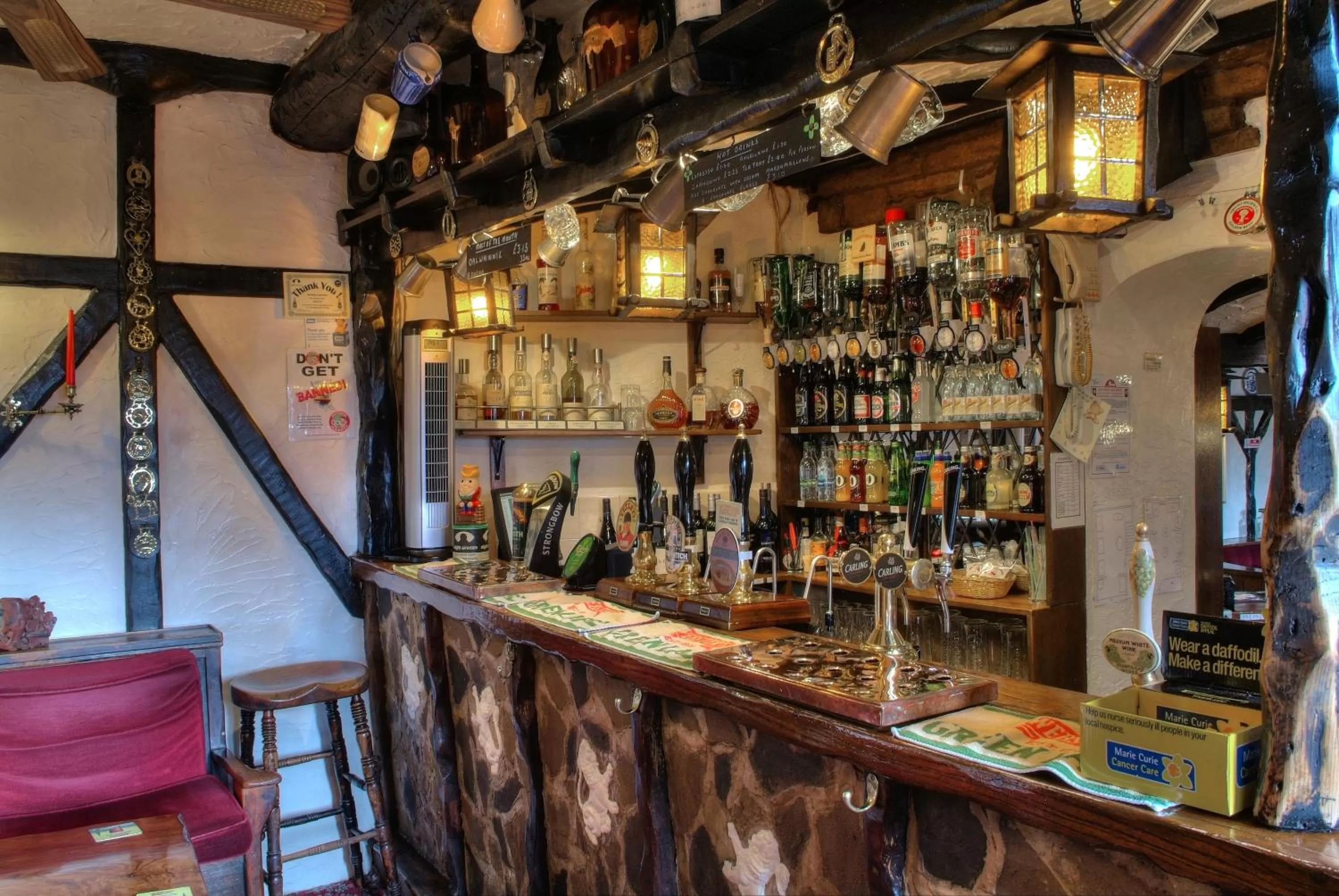 Drinks in The Old White Lion Hotel