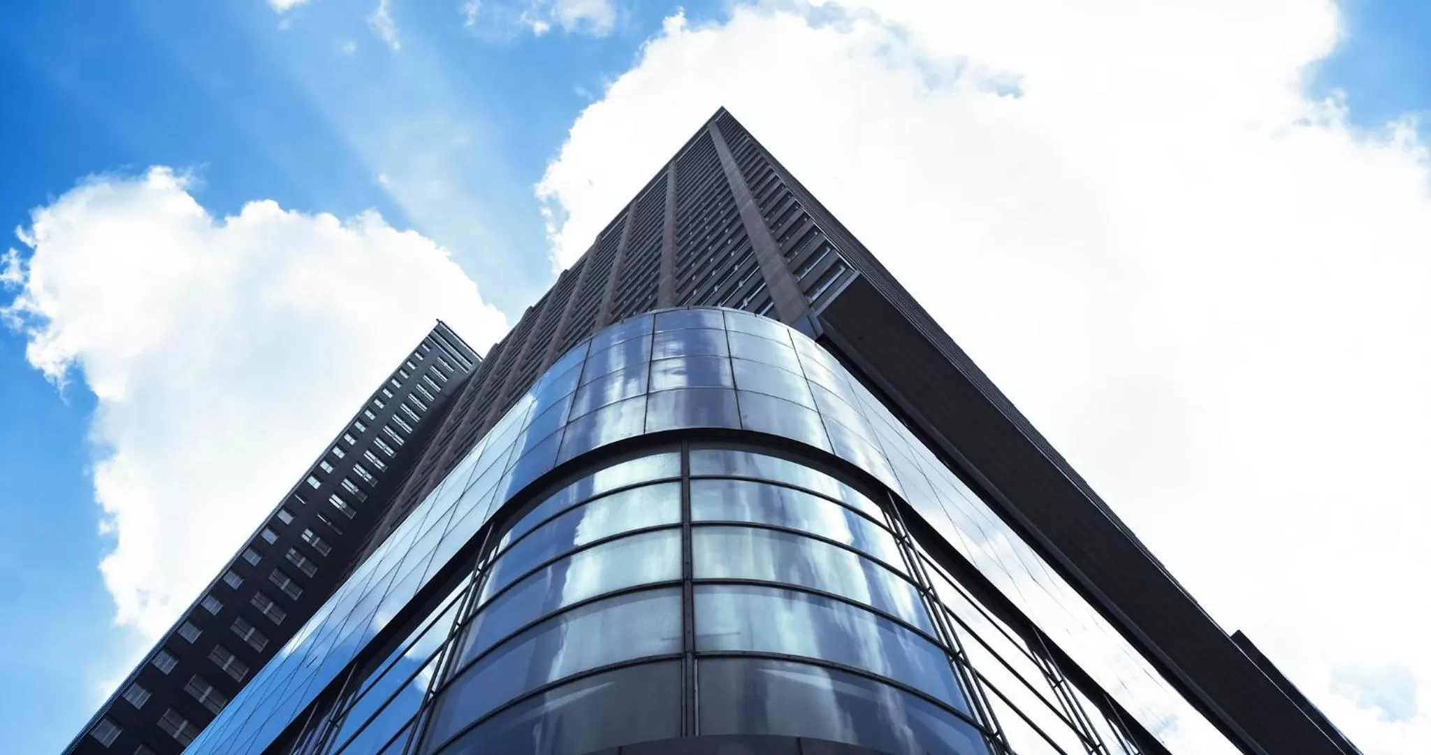 Property building in Loews Philadelphia Hotel