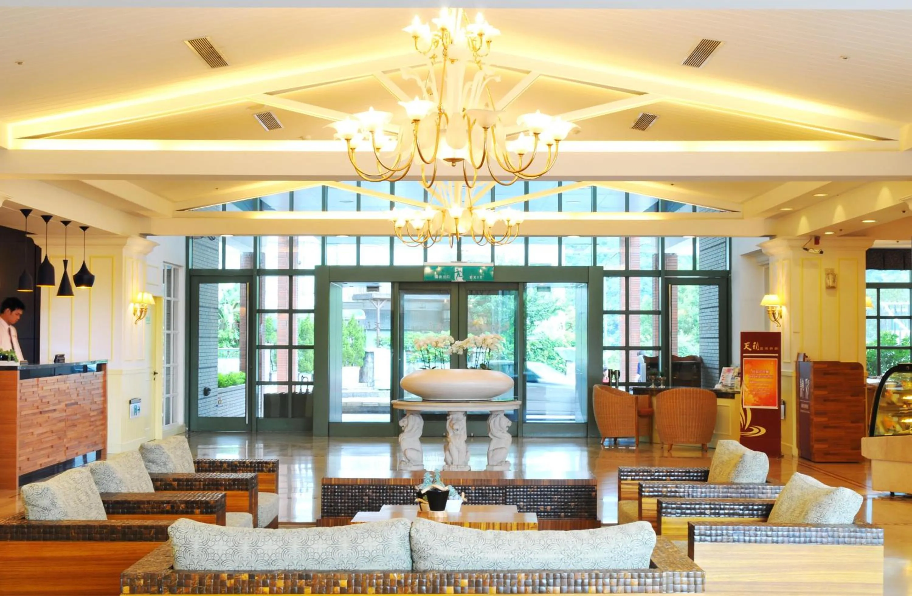 Lobby or reception in Yang Ming Shan Tien Lai Resort & Spa