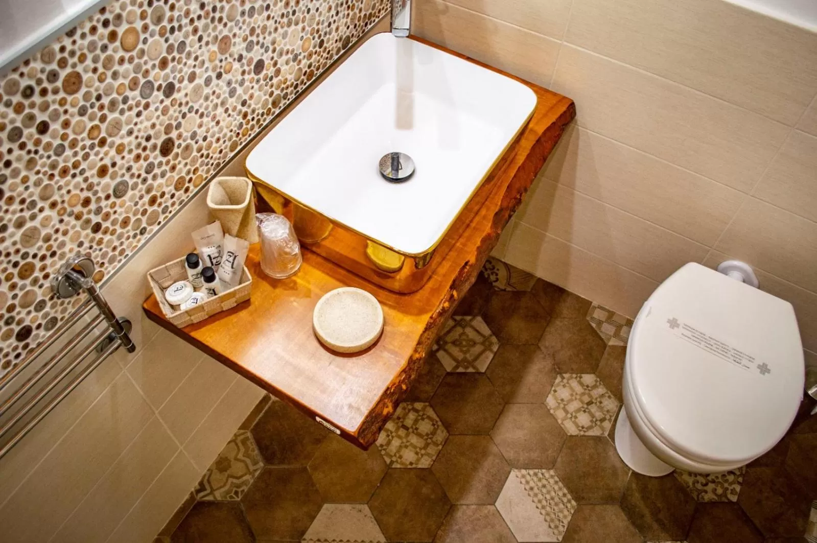 Toilet in Alterego B&B