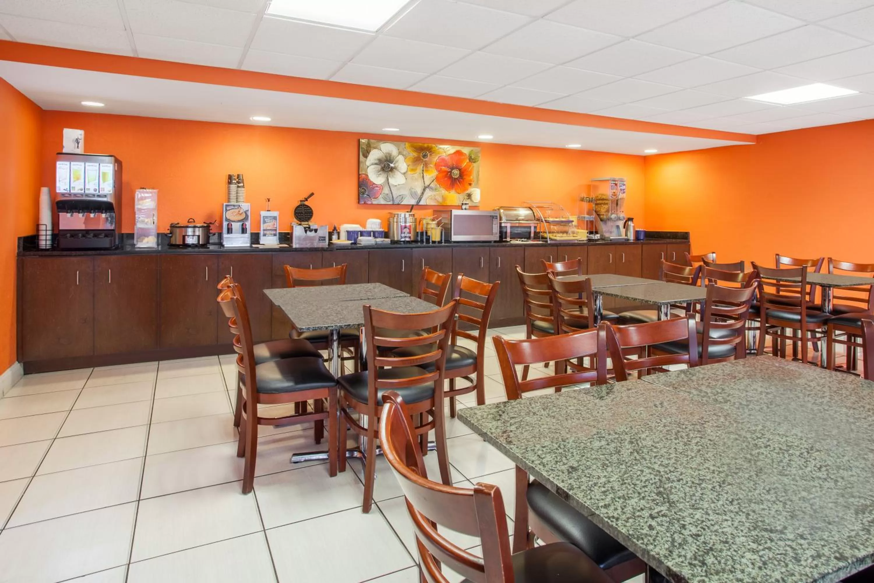 Restaurant/places to eat in Days Inn by Wyndham Brooksville