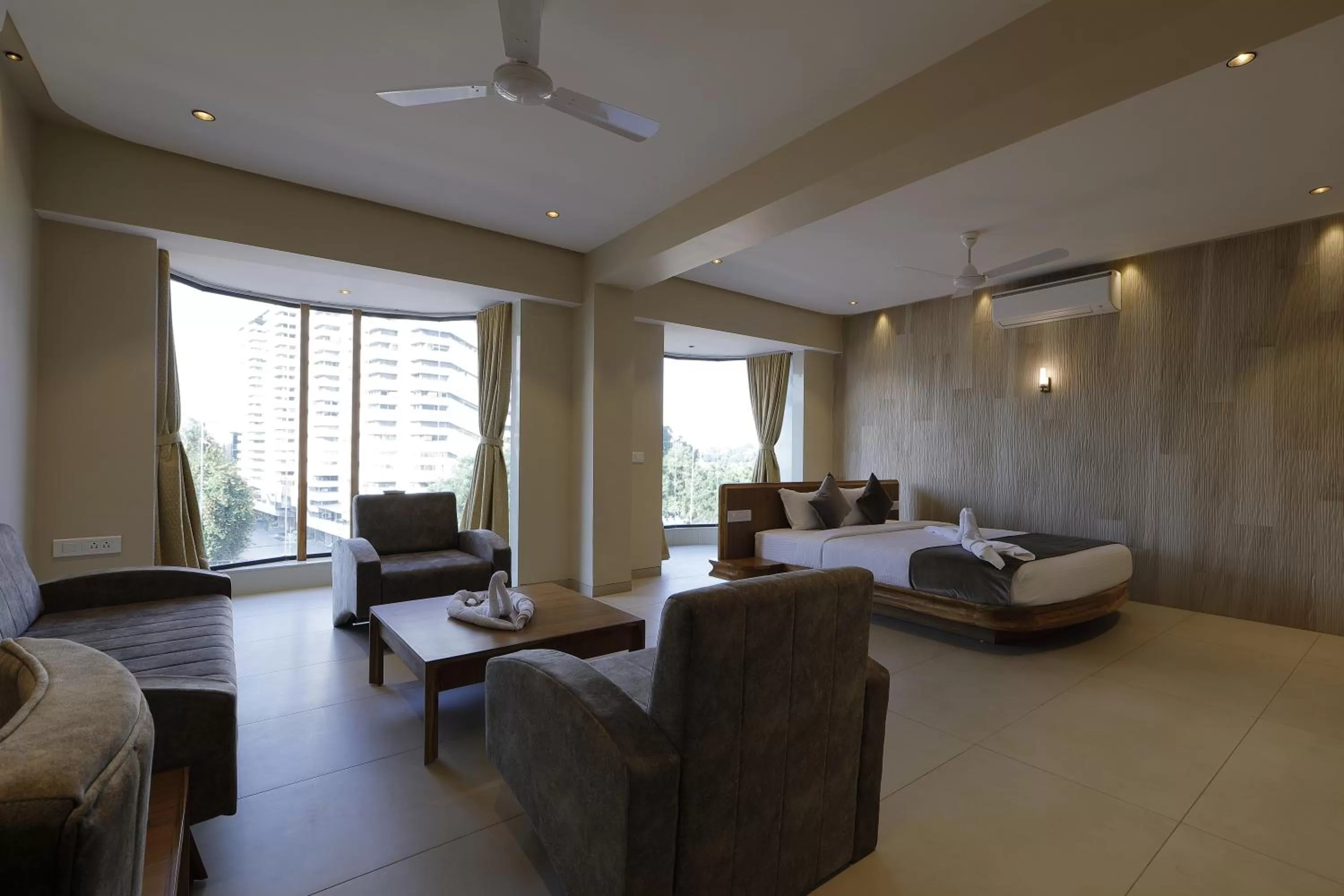 Photo of the whole room, Bed in Artilla Inn