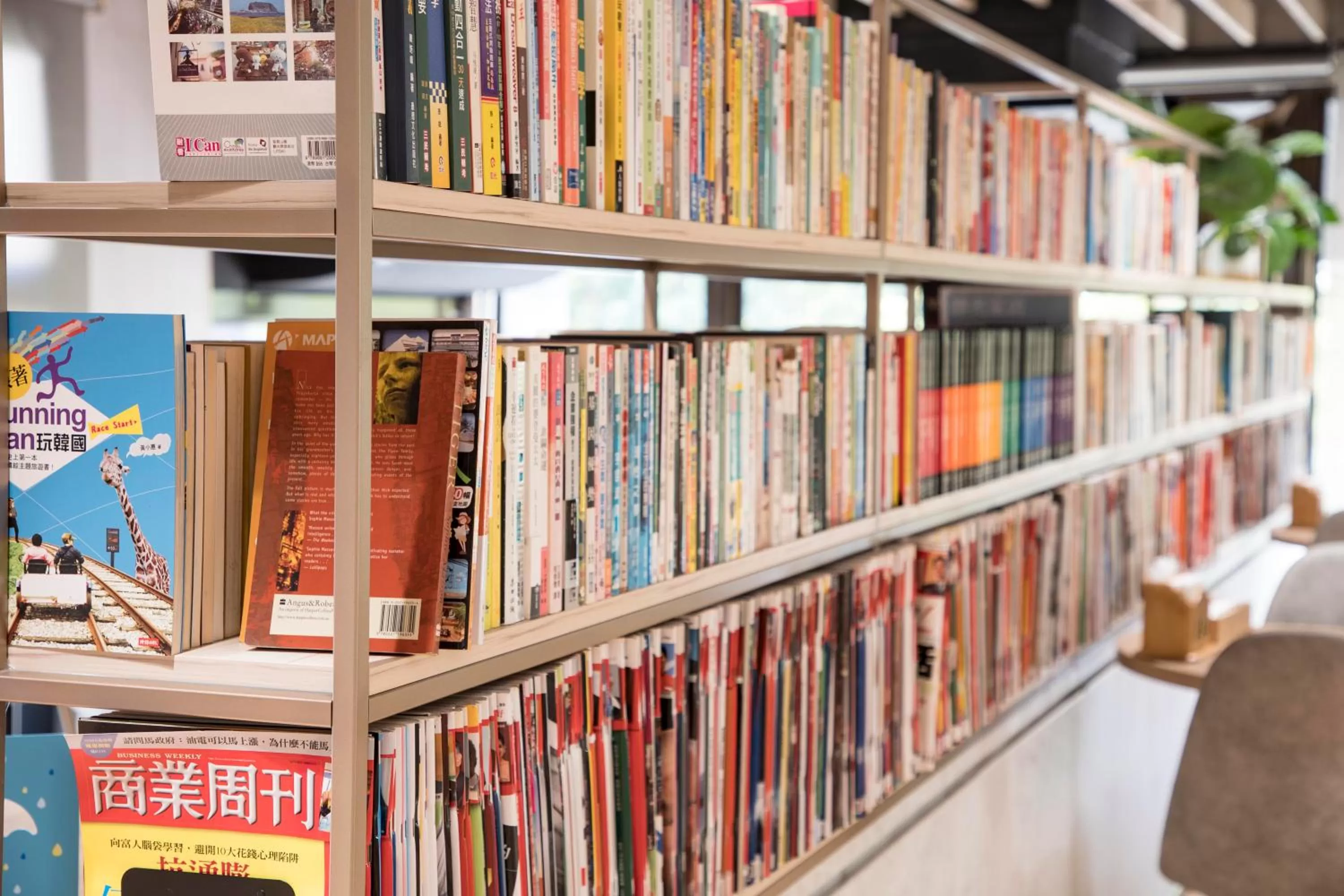 Restaurant/places to eat in Darlon Hotel