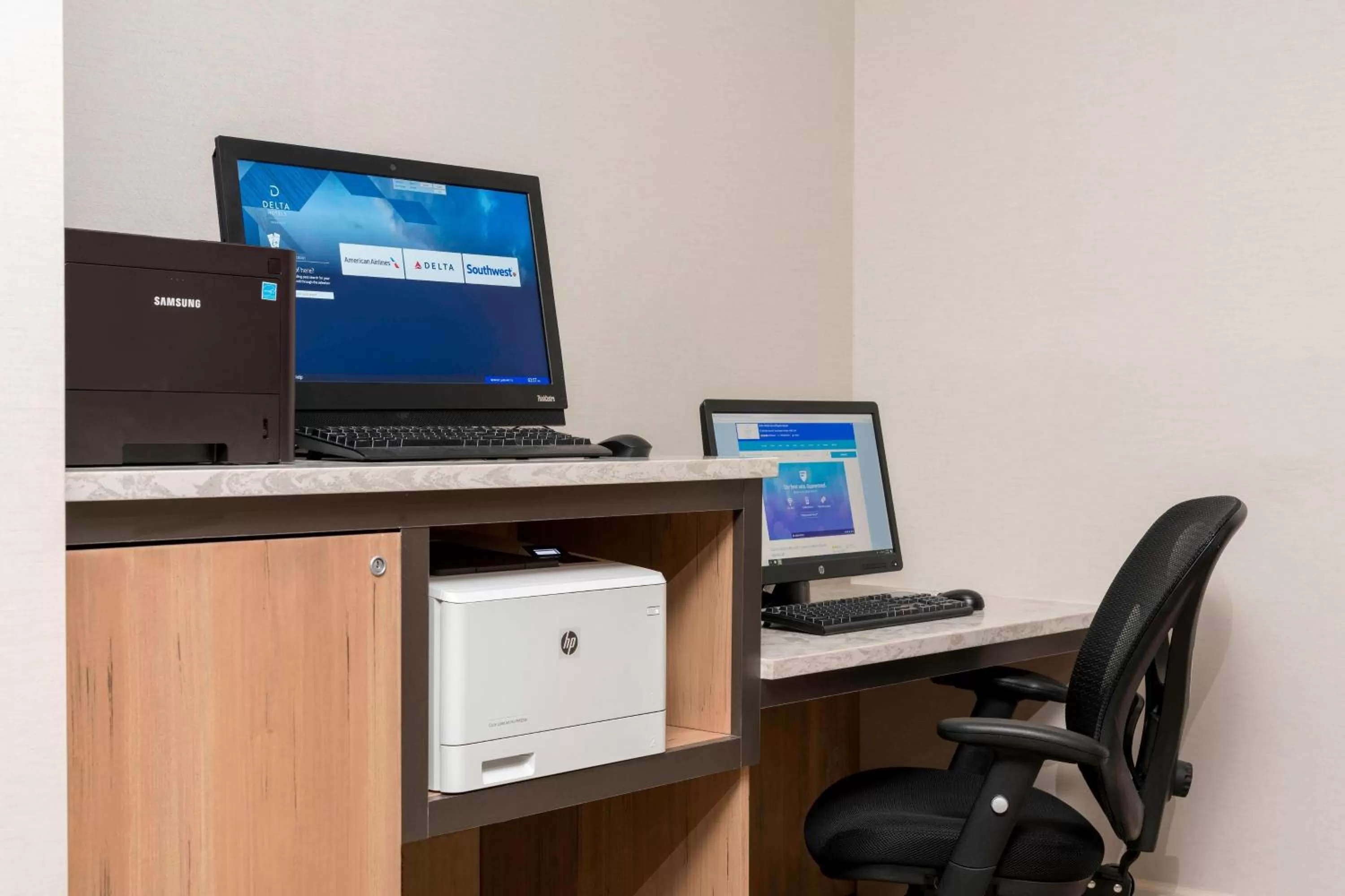 Business facilities in Delta Hotels by Marriott Grand Rapids Airport