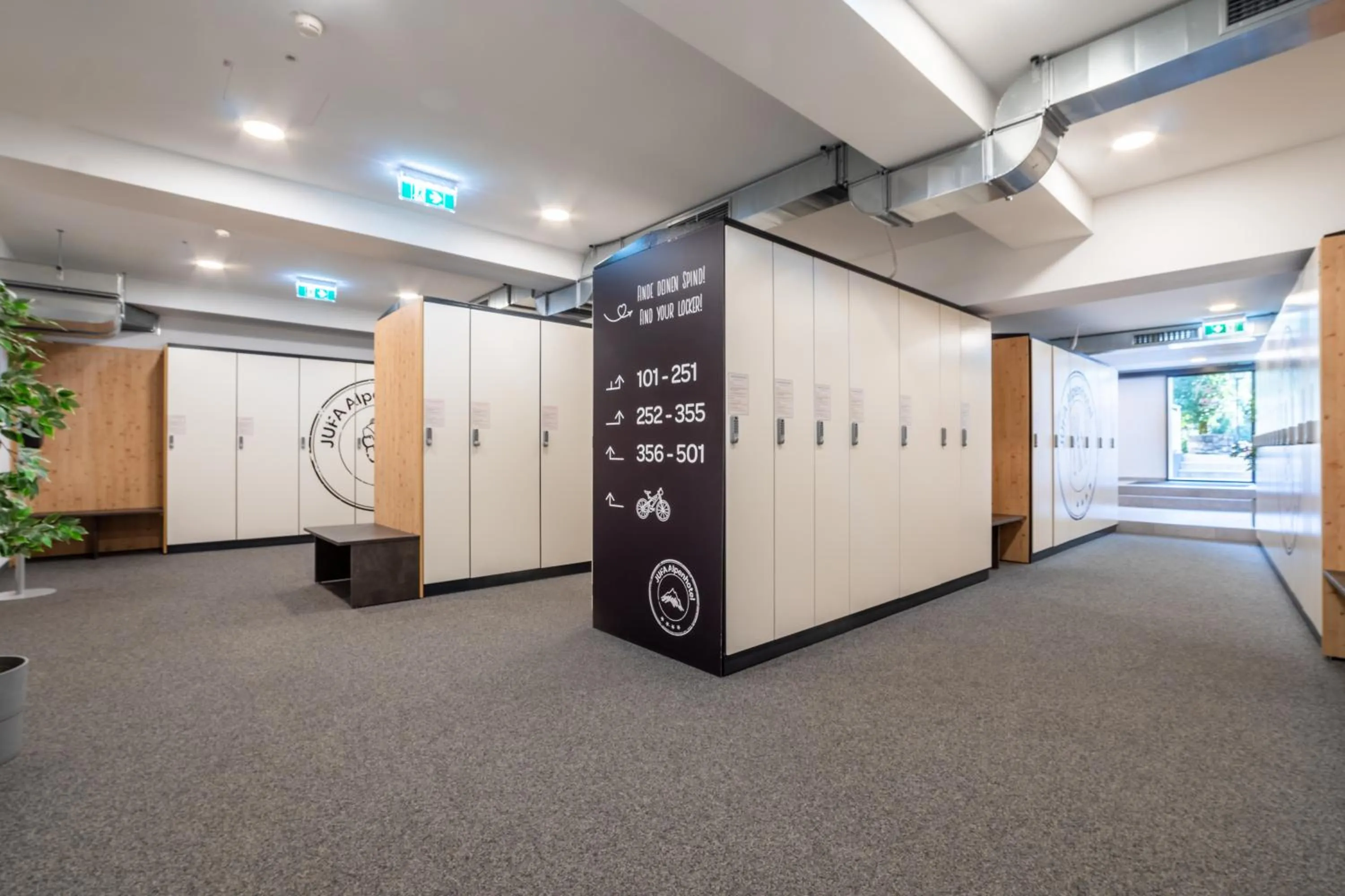 microwave in JUFA Alpenhotel Saalbach