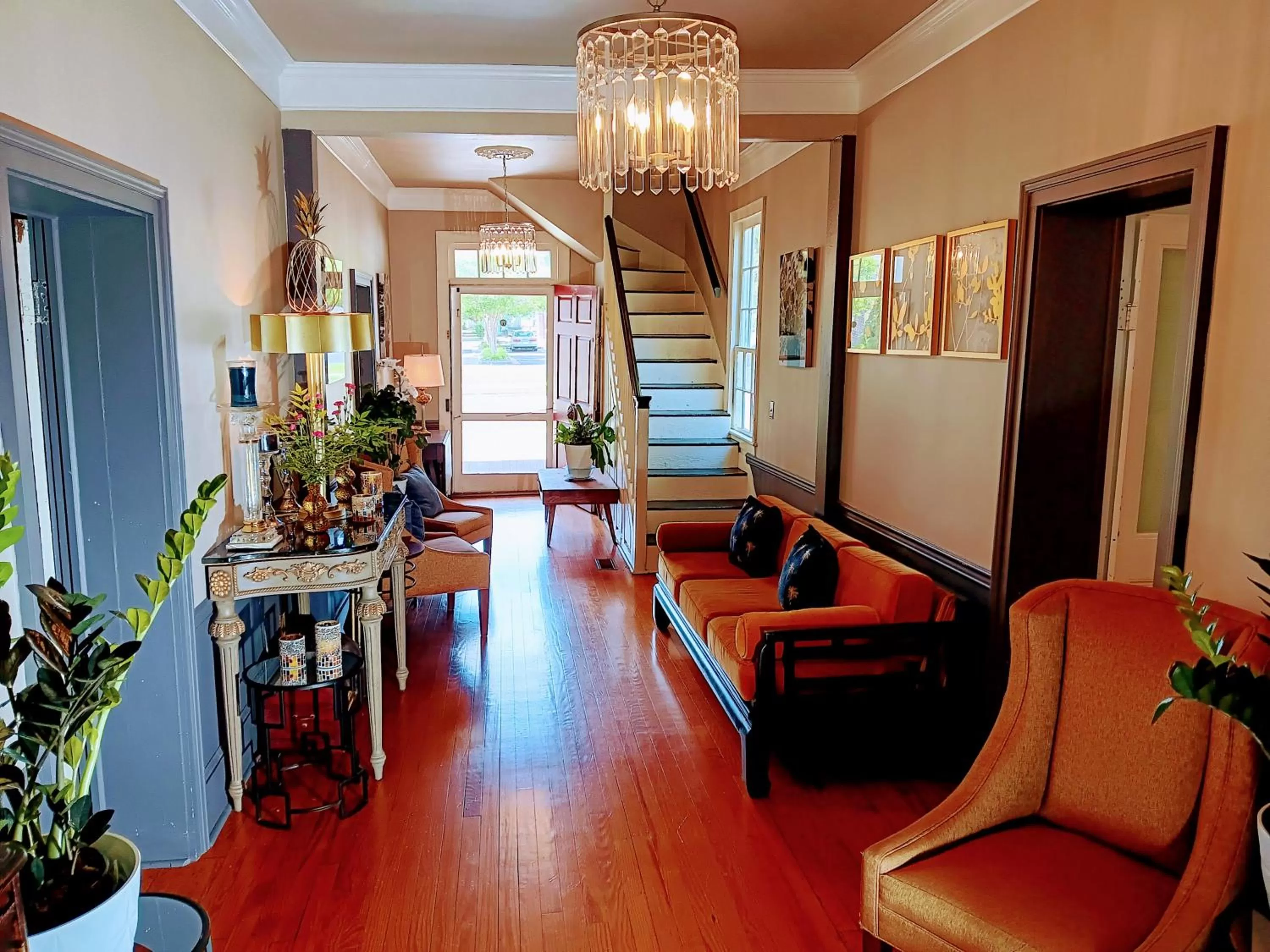 Facade/entrance, Lobby/Reception in Blue Ruby at Grice-Fearing B&B