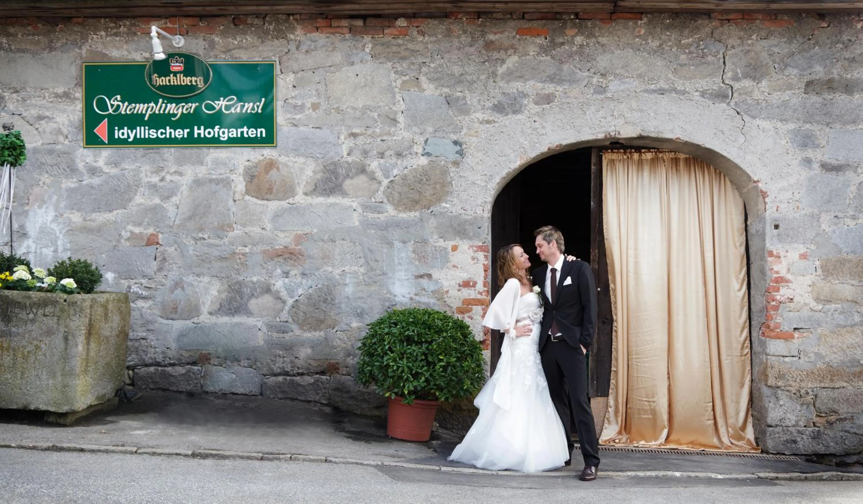 Facade/entrance in Hotel Zum Stemplinger Hansl